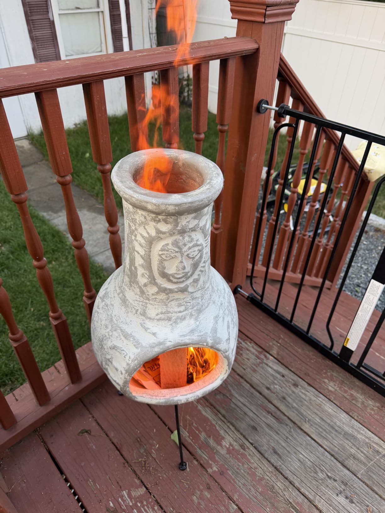Wiosi Medium Chiminea Outdoor Fireplace Grey Clay Chimineas with Chimney Rain Lids and Solid Metal Stands - Grey Terracotta Chimenea - Rustic Fire Pit Chimnea 16 x 16 x 32-inch customer photo 1