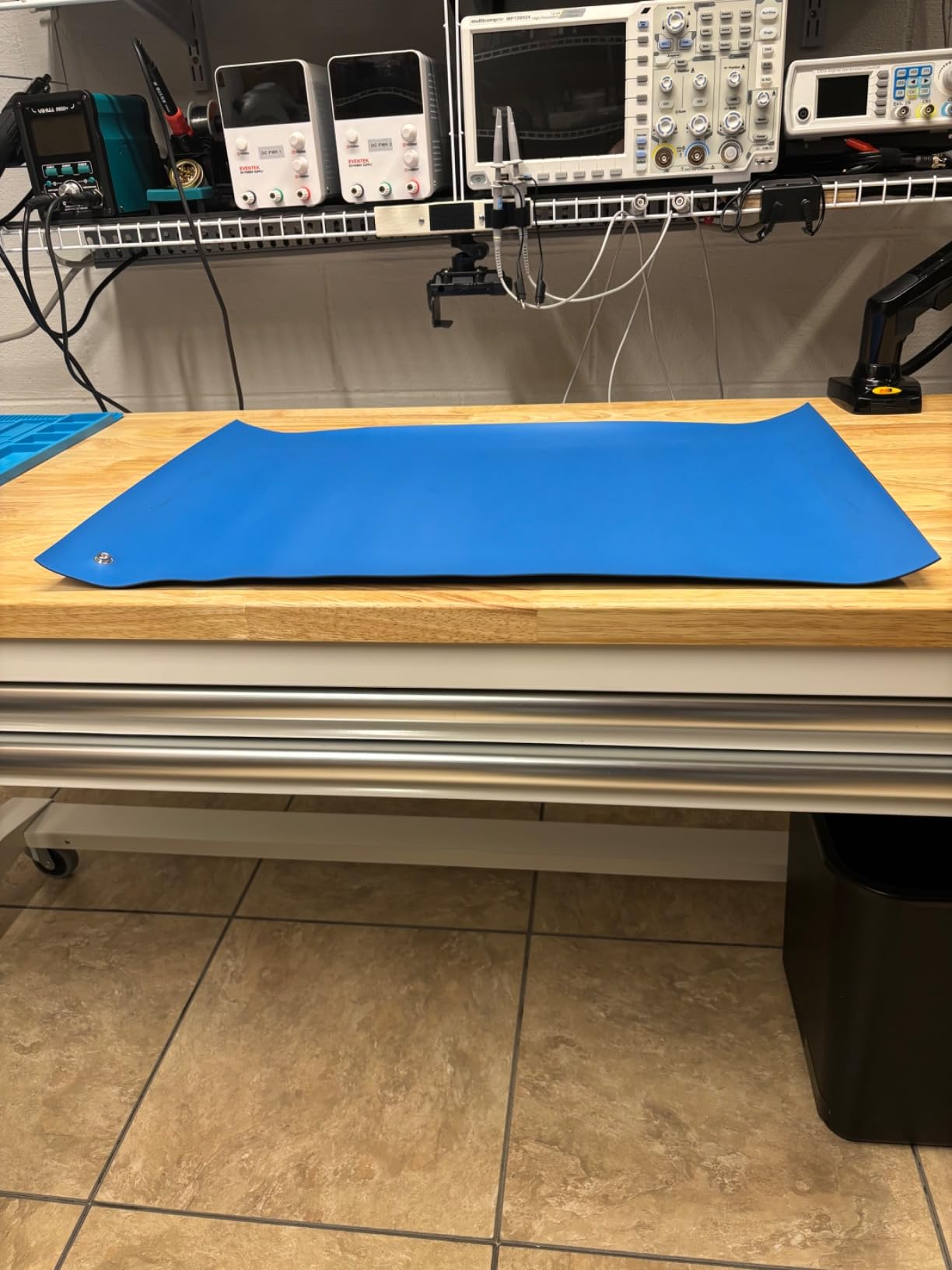 Anti Static ESD Mat for Electronics Repair, 17