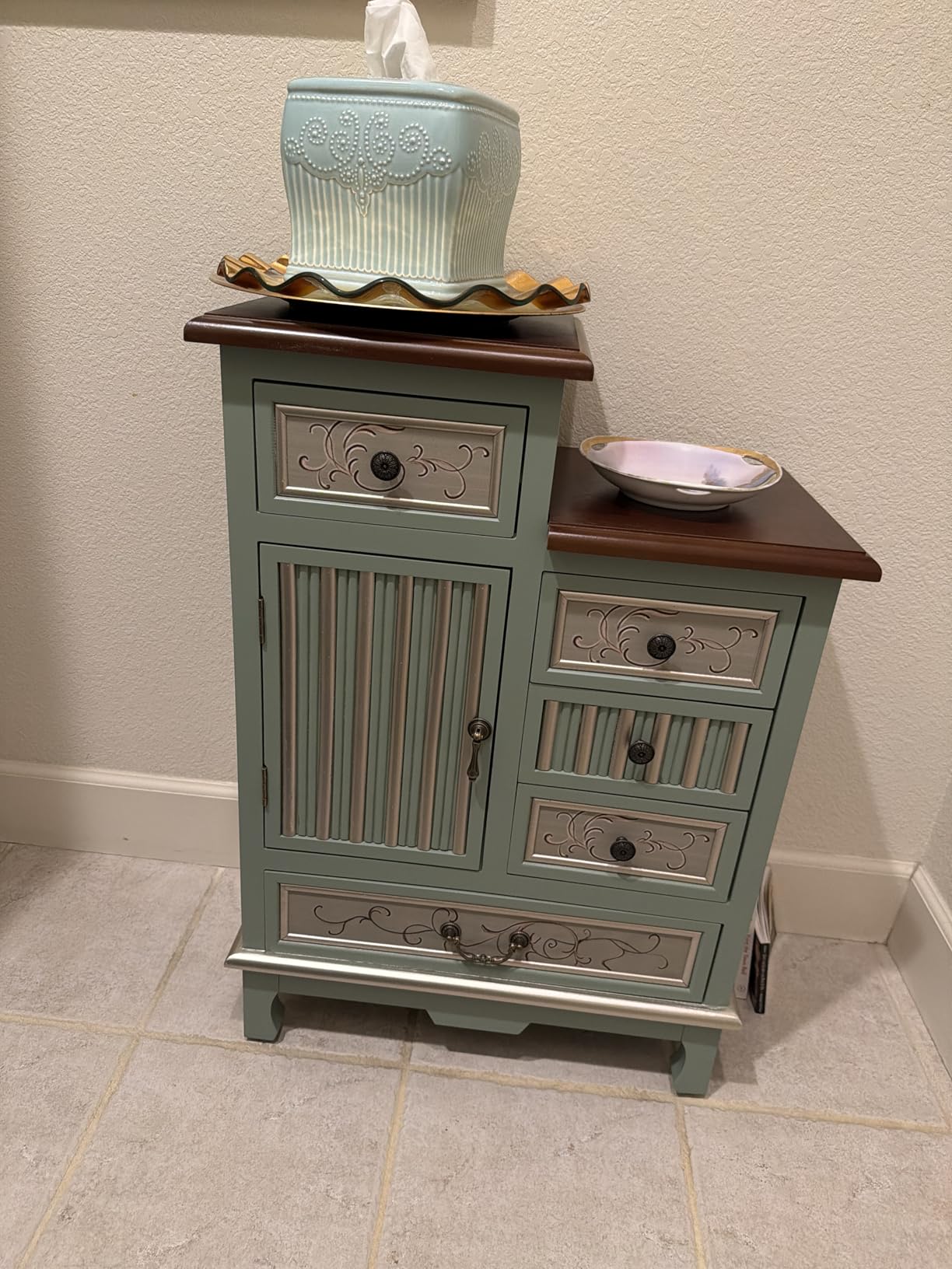 Ahokua Farmhouse Accent Chest with Carved Door and 5-Drawers, Vintage Storage Cabinet Modern Dresser for Living Room, Entryway, Hallway, Multi-Drawer Organizer, Natural and Deep Blue customer photo 1