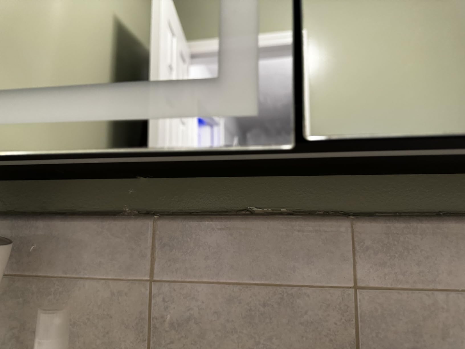 GANPE LED Lighted Bathroom Medicine Mirror Cabinet with Sockets & USBs, Anti-Fog Dimmable Light and Color Adjustment, Easy to Install Aluminum Cabinet (20 * 28 Left Hinge) customer photo 1