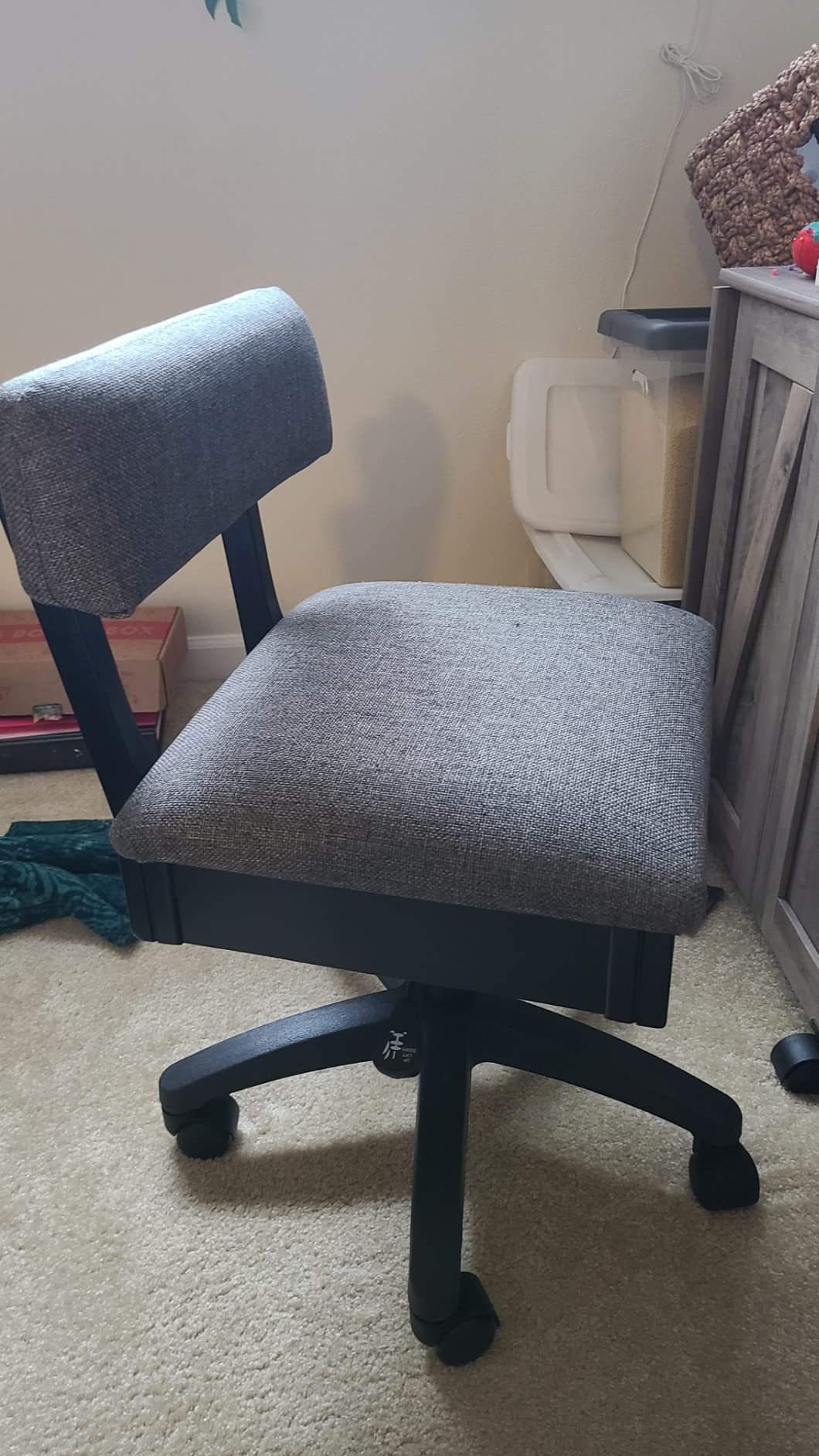 Arrow Sewing H8170 Adjustable Height Hydraulic Sewing and Craft Chair with Under Seat Storage and Solid Fabric, Baroness Black customer photo 2