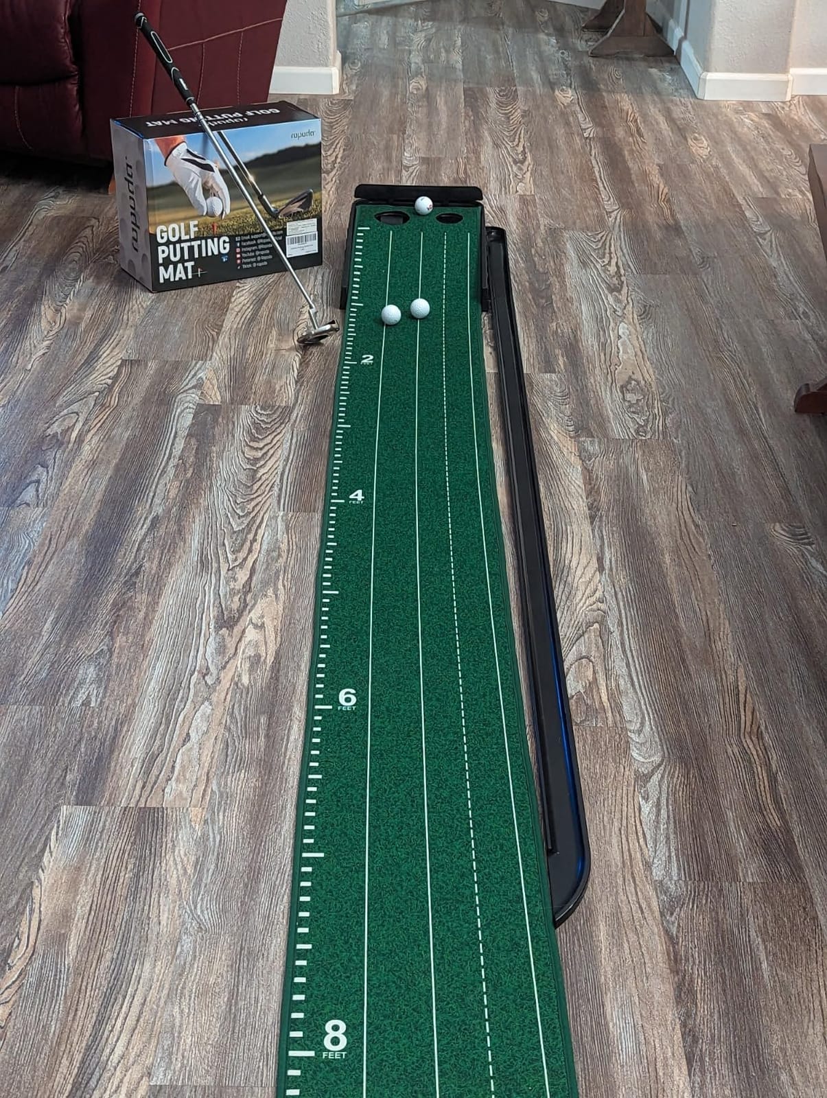 ropoda 9ft Golf Putting Green, Portable Putting Mat for Home and Office with Auto Ball Return Function, Golf Practice Putting Mat Aid for Indoor and Outdoor Use, Classic or with a Putting Mirror customer photo 1