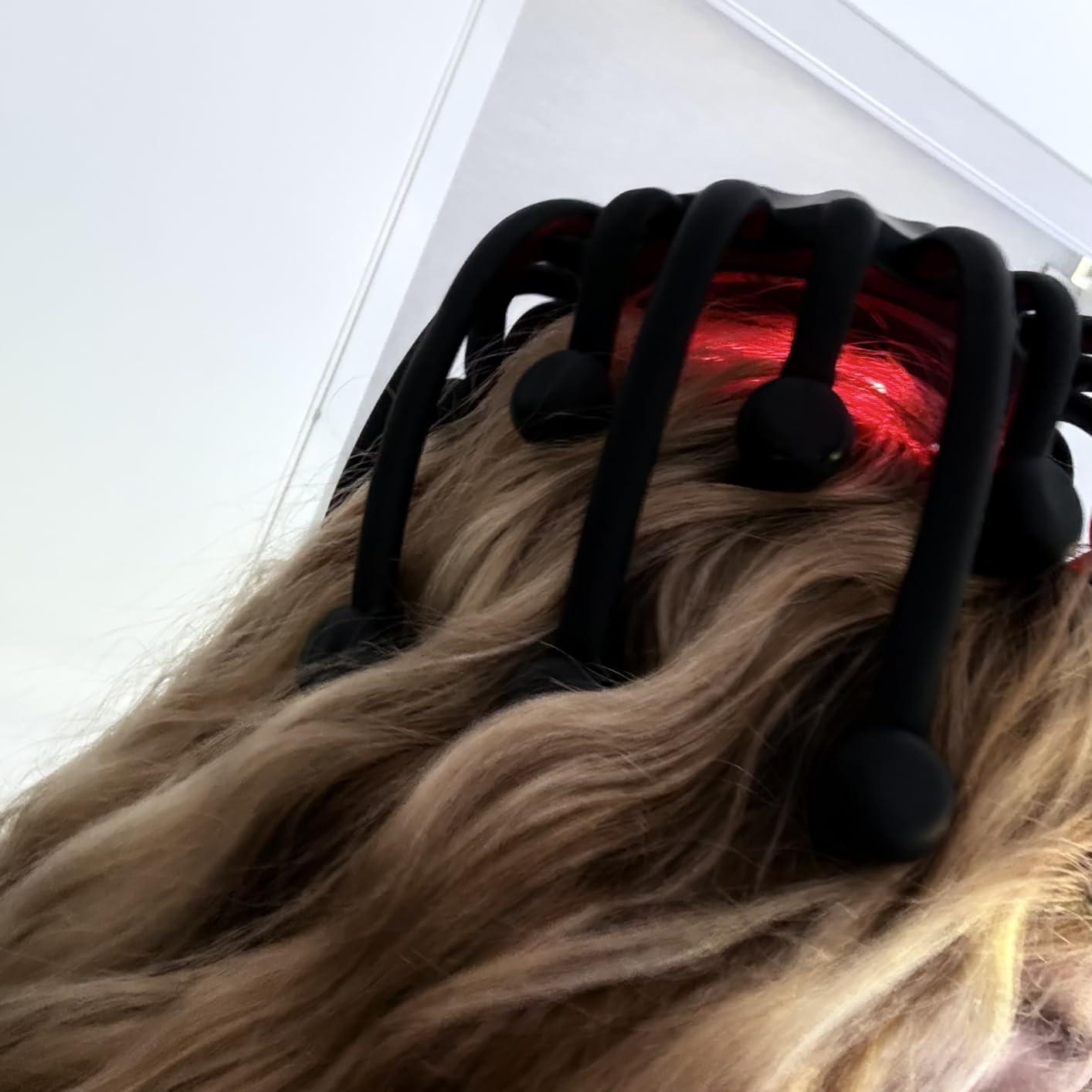 Electric Scalp Massager - Octopus Head Massager Stress Relax, 20 Claw Multi-Configuration Array Vibrating Nodes, 5 Modes, Bluetooth Music, Hair Scalp Relaxation, Fatigue Relief customer photo 2