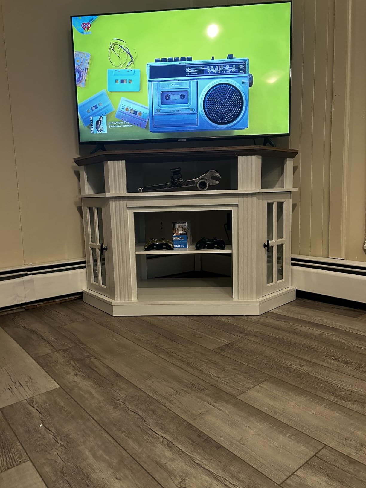 Flamaker Corner Fireplace TV Stand for TVs up to 55 Inch, White | Entertainment Center with 18 Inch Fireplace, Glass-Door Storage Cabinet, Open Shelf, Space-Saving Corner Design customer photo 1