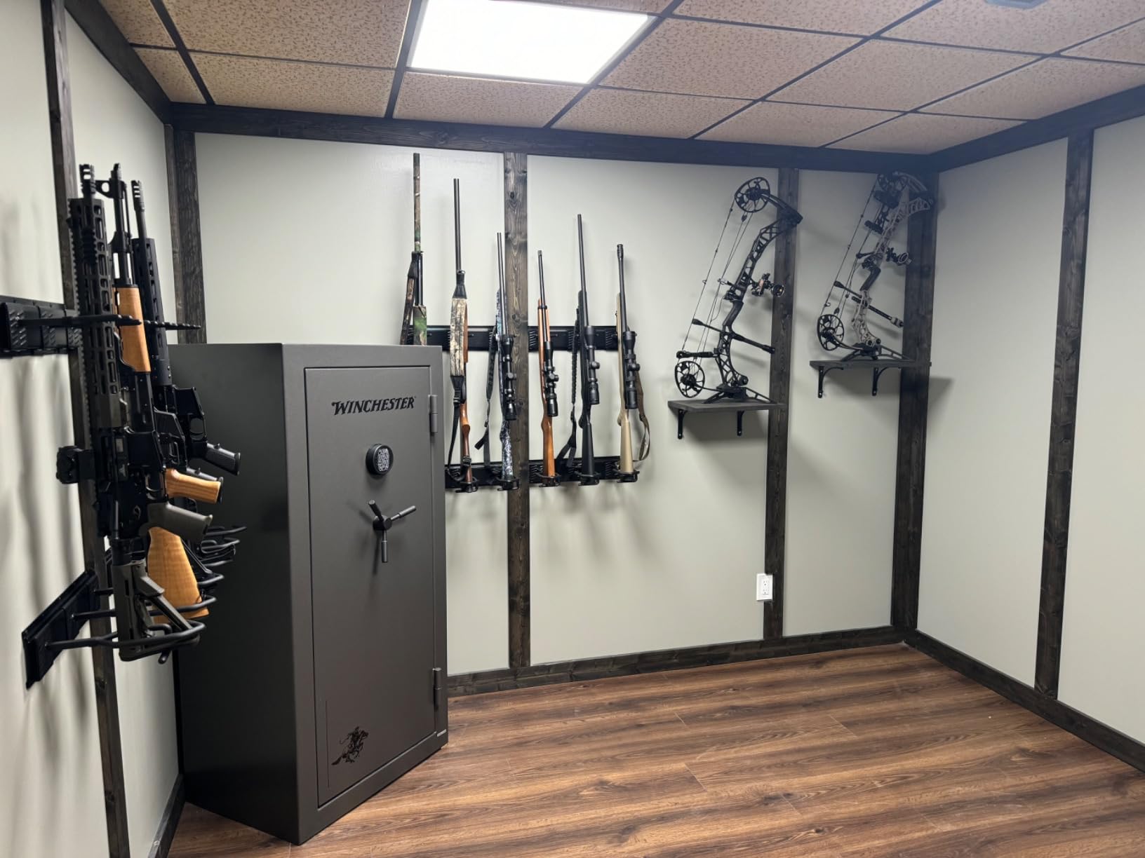 JBBTOOL Indoor Gun Rack for Wall, Heavy Duty Steel Gun Wall Mount, Adjustable Wall Gun Rack, Securely Display Shotgun & Rifle for Home Garage Office or Retail Shop customer photo 2