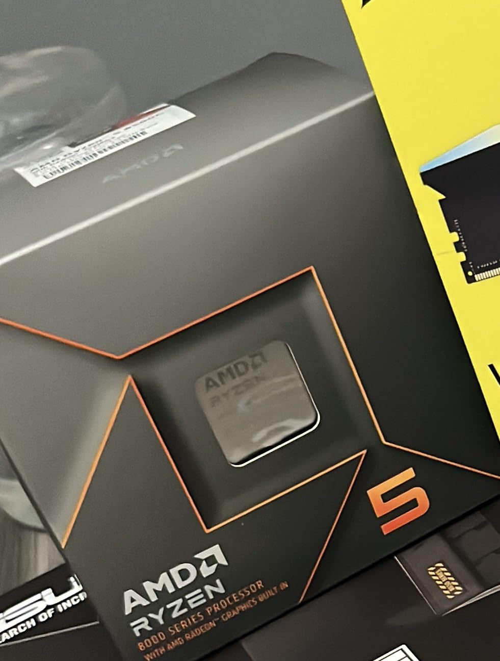 Ryzen 5 8500G 6-Core, 12-Thread Desktop Processor customer photo 1