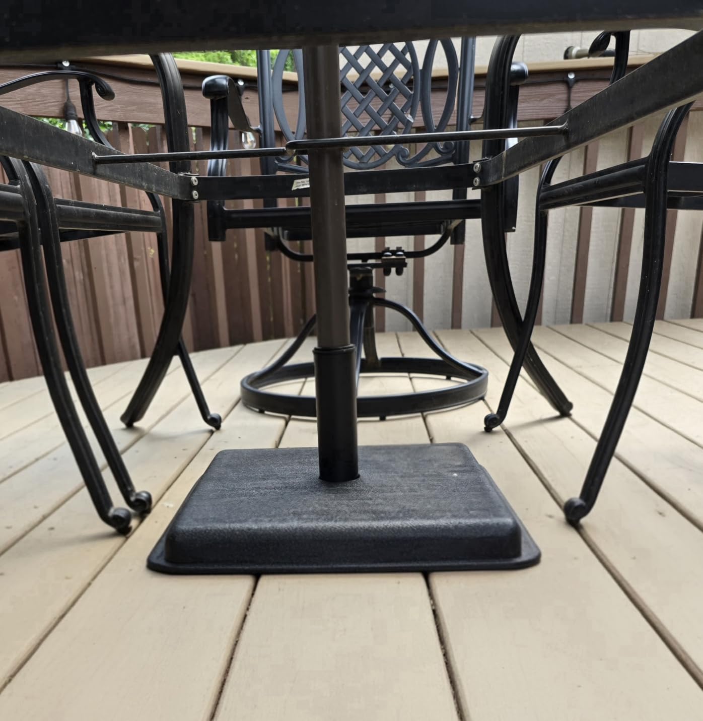 US Weight 40 Pound Umbrella Base - Weighted Umbrella Base For Use With Patio Table - Heavy Duty Base for Umbrella - Made in the USA - Multiple Colors Available customer photo 1