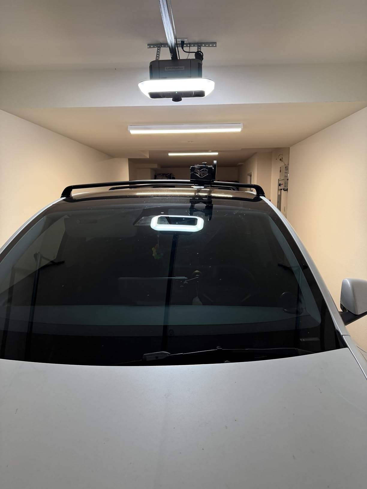 Roof Bike Rack, Upright Dual-Arm Rooftop Bike Carrier for Car SUV - Dual-arm Design for Stable Bike Support, Easy Mounting & 1-handed Operation customer photo 1