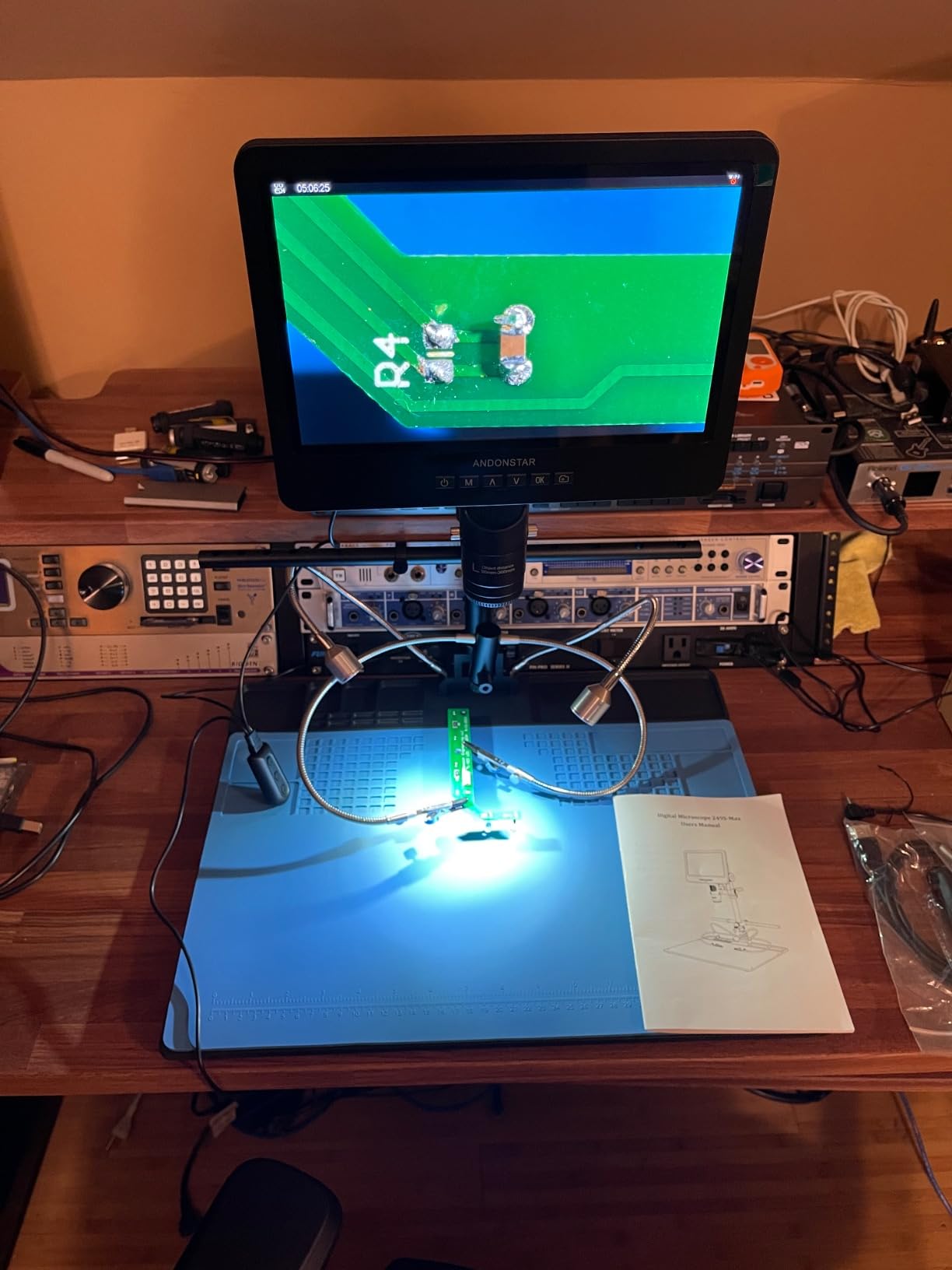 Andonstar AD249S-Max 10.1'' HDMI Digital Microscope 2000X 3 Lens | Super Max Soldering Station, Helping Hands, Anti-Static Mat, 2160P UHD Video, Soldering Microscope for Electronics Repair customer photo 1