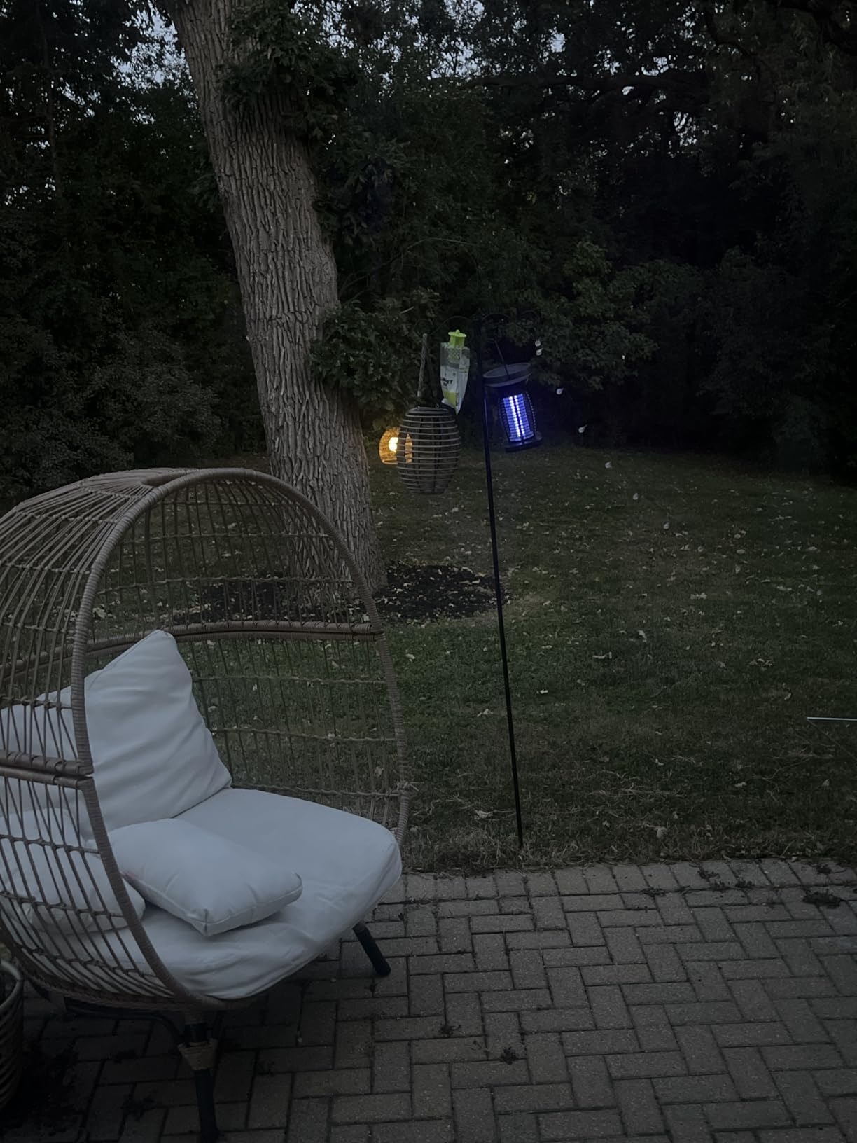 Solar Bug Zapper Outdoor Waterproof, Portable & Rechargeable Bug Zapper with Panel Sensor & LED Night Light Mosquitoes Zapper, Electric Fly Zapper for Home, Patio, Backyard, Camping customer photo 2