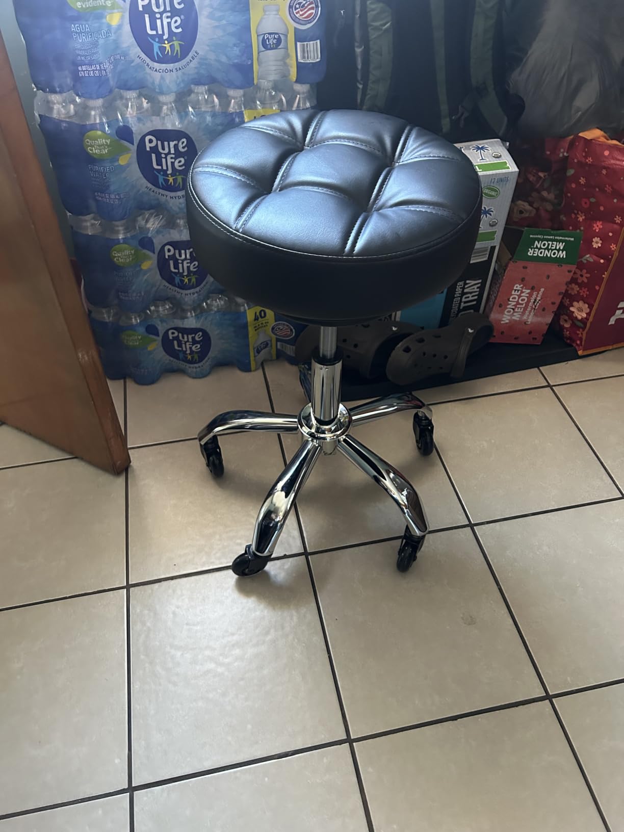 Rolling Stool Heavy Duty 400lb: Super Soft Seat Cushion,360° Swive,Height Adjustability,No Squeaky Noises,No Tip Over, New Upgraded Salon stool Chair, for Tattoo Facial Massage Spa Medical (Black) customer photo 1