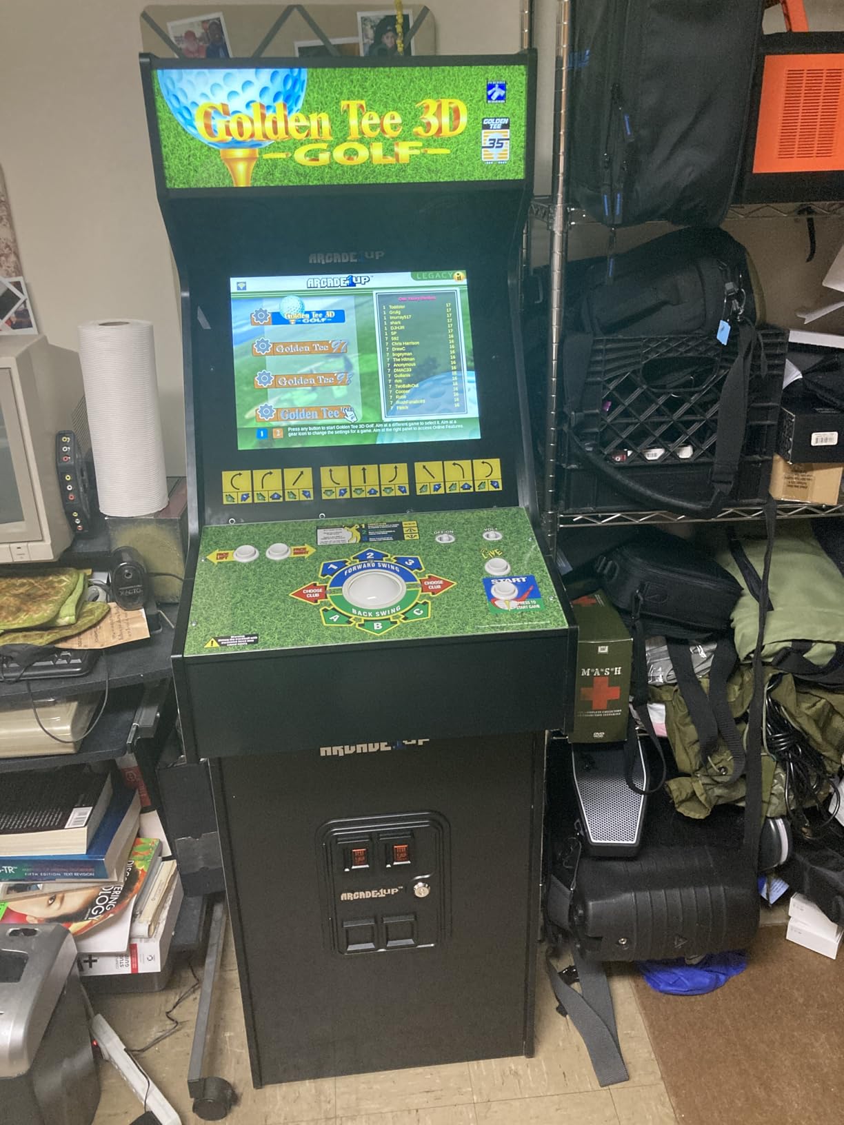 Arcade1Up Golden Tee 3D Deluxe Home Arcade Console, Over 5-Foot Video Game Machine with Trackball Controller and 8 Classic Golf + Bowling Games customer photo 2