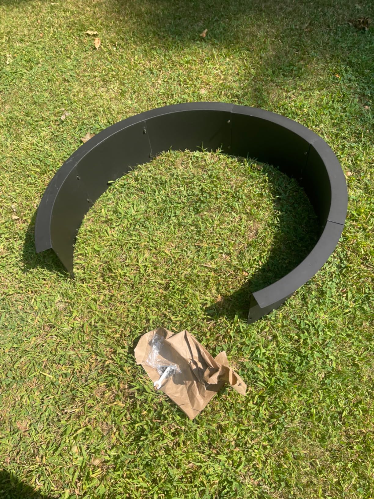 Koutemie Outdoor Smokeless Fire Pit Ring Liner 40-Inch Outer/36-Inch Inner Diameter, Heavy Duty Solid Metal Steel Round Firepit Rim Insert for Outside DIY Campfire Ring Above or In-Ground, Black customer photo 1
