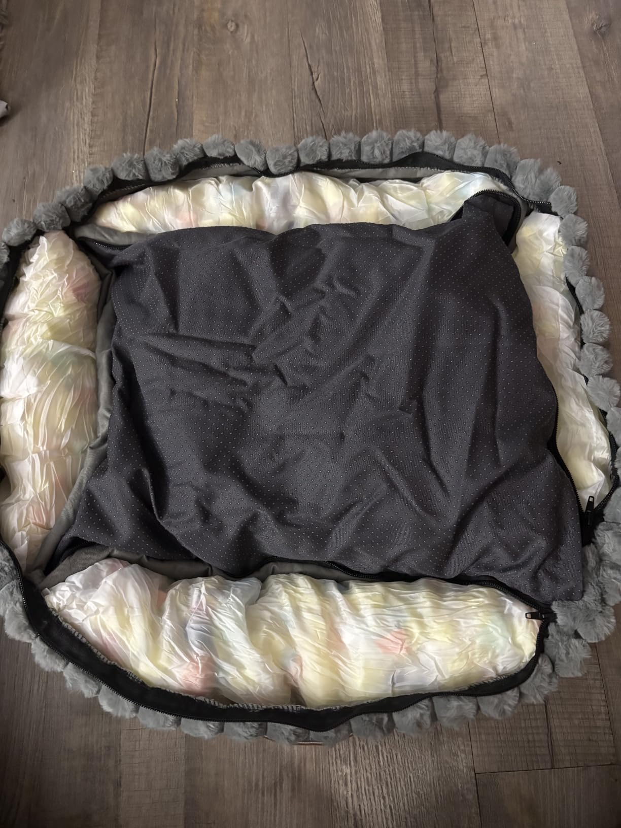 Bedsure ComfyFleece Cute Dog Bed for Small Medium Dogs Washable, 25in Cream customer photo 1