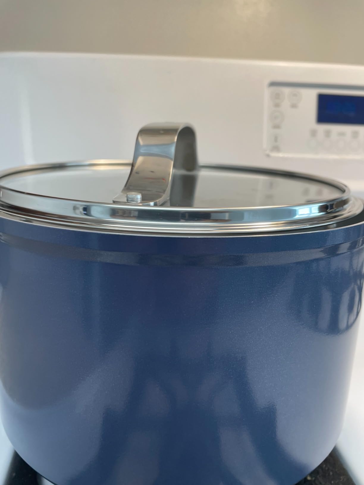 Ninja Ceramic Pro 10-Pc Cookware Set, PFAS-Free, Midnight Blue, CW39010MM | Titanium-infused ceramic, 10-year nonstick guarantee. No lead, cadmium. All stovetops & induction compatible. Broil to 550°F. customer photo 2