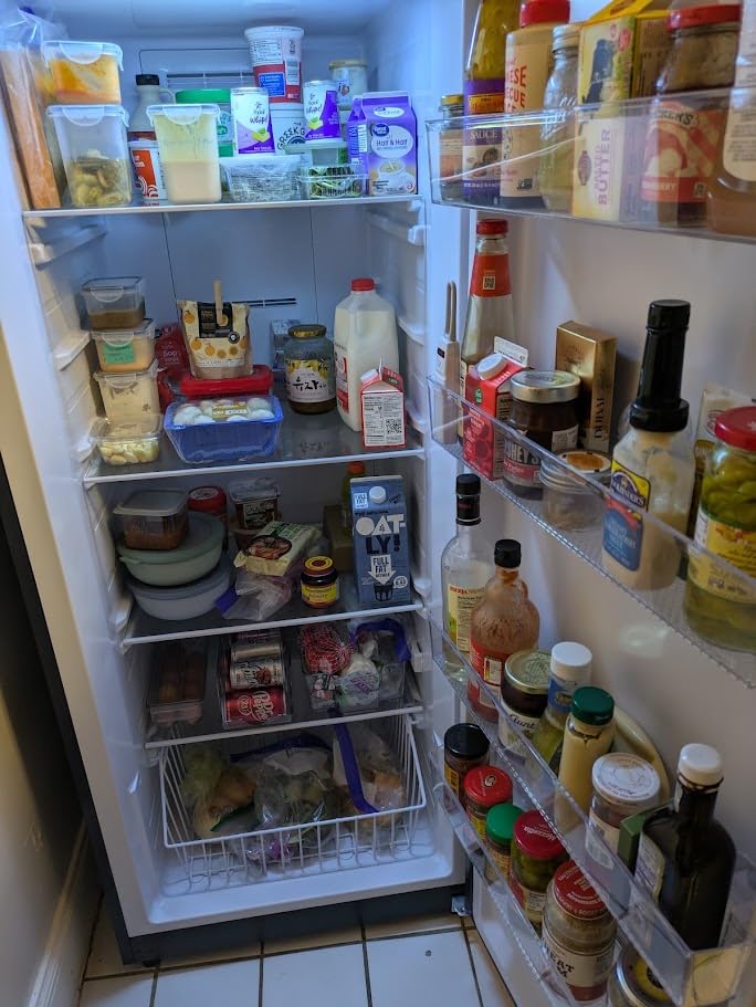BLACK+DECKER 14 Cu. Ft. Convertible Freezer Refrigerator, Upright Freezer with Glass Shelves, ENERGY STAR rated, Frost Free, BUC1400XB, Black customer photo 2