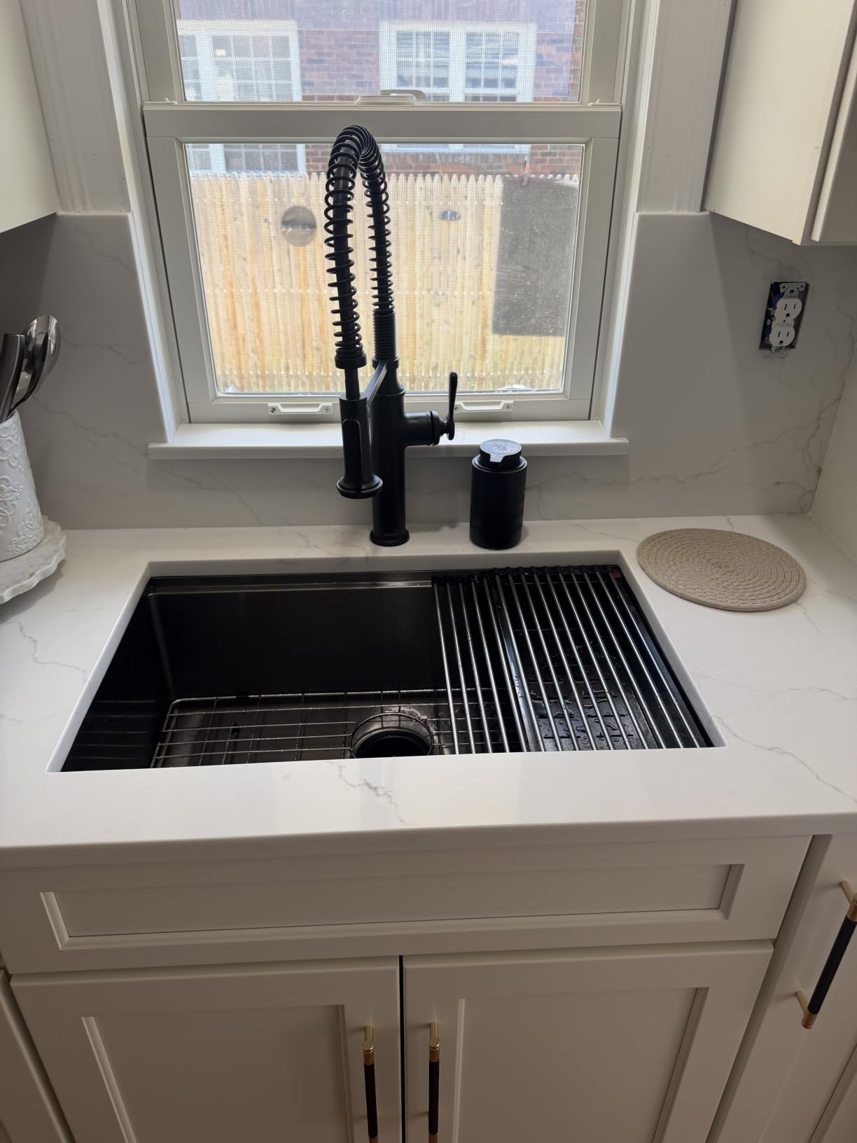 Lordear 33 Inch Undermount Kitchen Sink Workstation 33