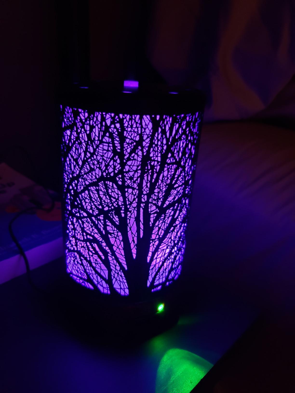 EQUSUPRO Essential Oil Diffuser Aromatherapy Diffuser 150ml with 6 Essential Oils Set, Diffuser for Essential Oils, Auto Off 7 Colors Night Light Gifts for Mom customer photo 1