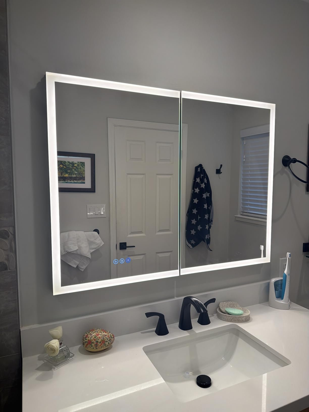 16x24 Inch Medicine Cabinet with Lights, Lighted Medicine Cabinet with Mirror, AL Alloy Frame, Hardwired, Recessed or Wall Mount, 3 Light Colors/Dimmable/Defog, 2 Outlets & USBs, 2 Shelves customer photo 2