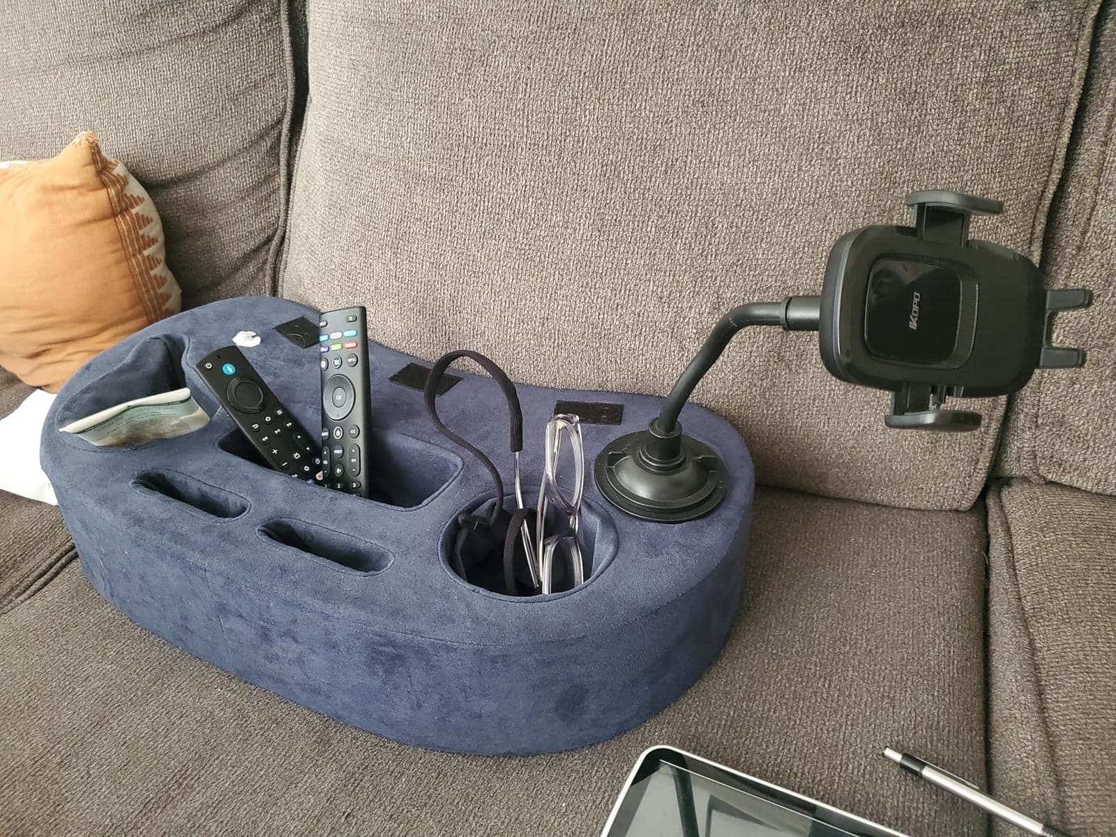 LVVIL Couch Cup Holder Pillow Tray with 6 Slots, Gaming Pillow Couch Cupholder Tray with Armrest Cushion, Couch Caddy & Buddy with Drink, Controller, Remote, Phone Holder, Gaming Snack Holder customer photo 1