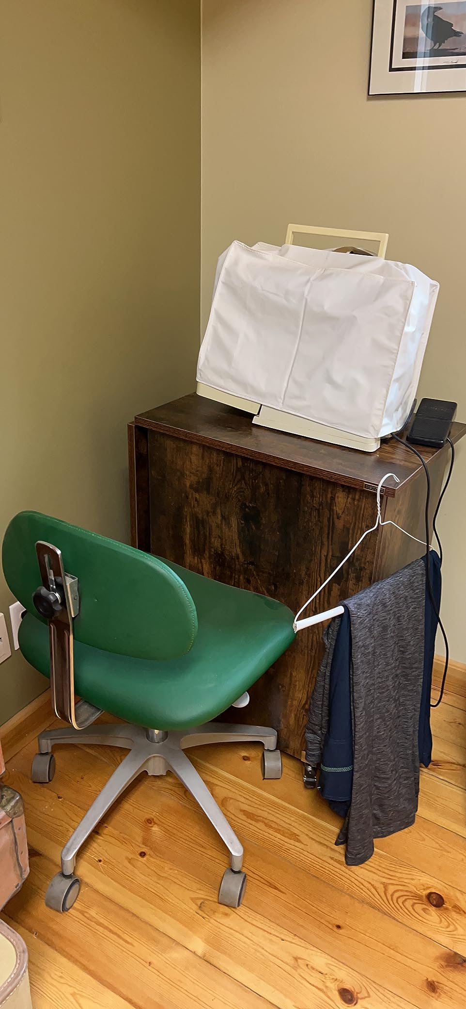 VIVOHOME Folding Sewing Table for Sewing Machine, Espresso customer photo 1