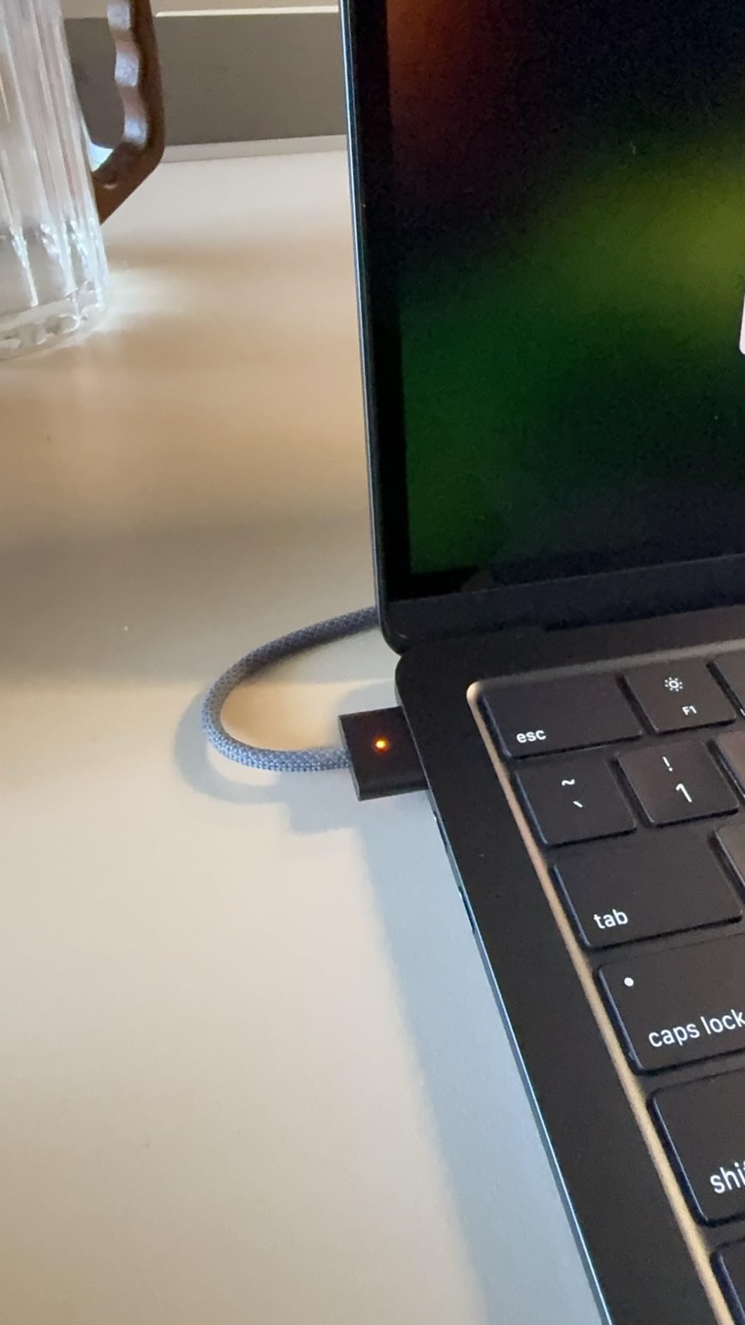 MacBook Air M3 13-inch Renewed customer photo 1