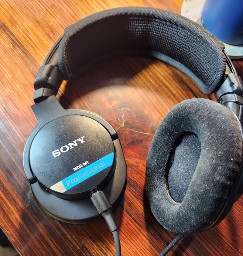 Sony MDR-M1 Professional Reference Closed Monitor Headphones customer photo 2