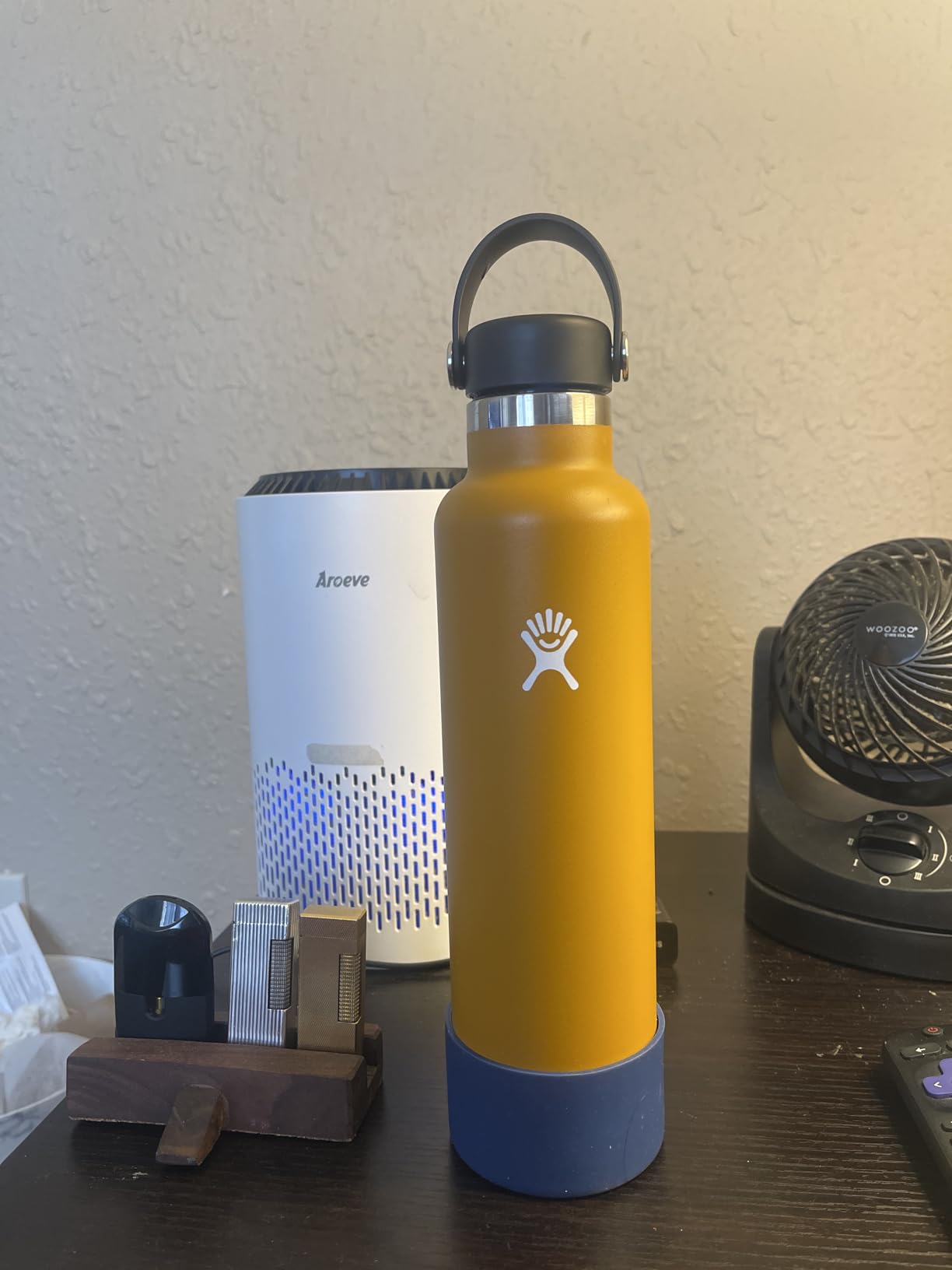 Hydro Flask Water Bottle - Insulated Stainless Steel - Non Spill, Leakproof in 21 Oz Birch Gray customer photo 2