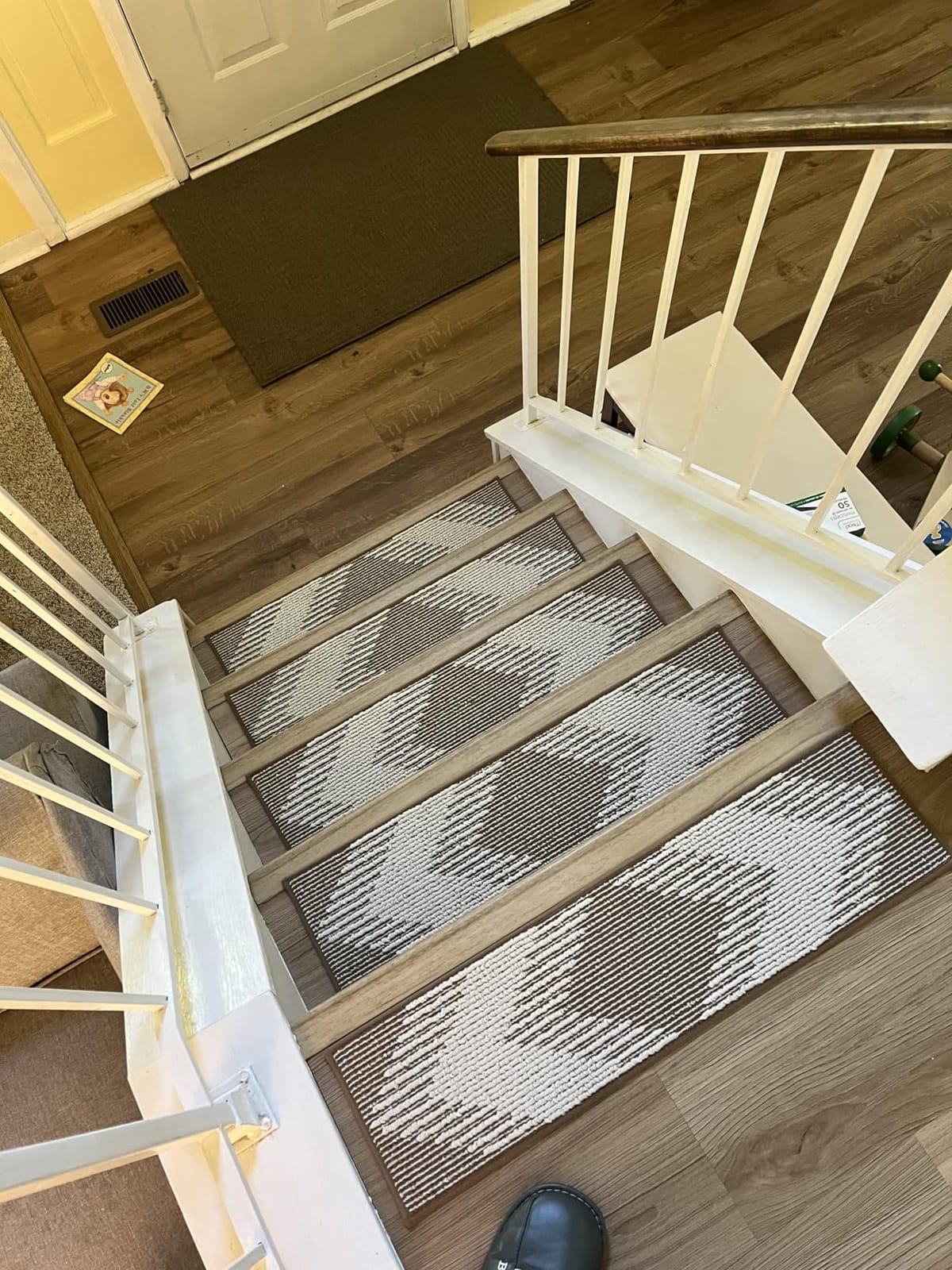 PADOOR 15PC Stair-Treads Non Slip, 3D Peel and Stick Stair Treads for Wooden Steps Indoor, Stair-Carpet Treads Washable Reusable Adhesive Stair-Runner Rugs for Kids and Dogs 8