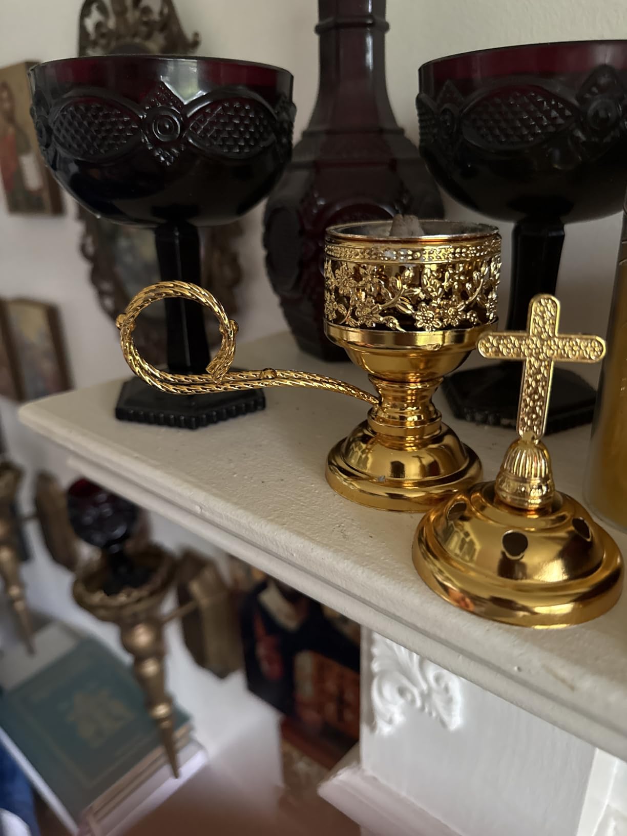 Zonon 2 Sets Incense Burner with Tong, Frankincense Charcoal Incense Stand Holder, Ideal for Yoga, Spa, Aromatherapy, Home and Christian Church Censer (Gold,Classic) customer photo 2