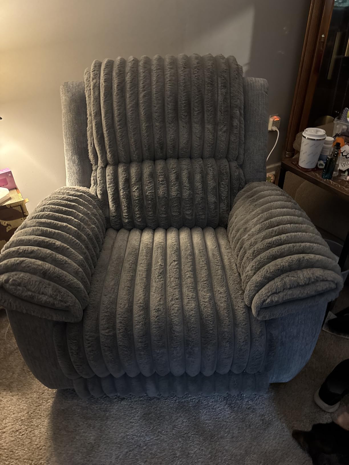 Oversized Power Recliner Chairs Zero Gravity for Big Man Faux Fur Electric Extra Large Recliners with USB Port for Living Room Soft Overstuffed Reclining Theater Seating 26