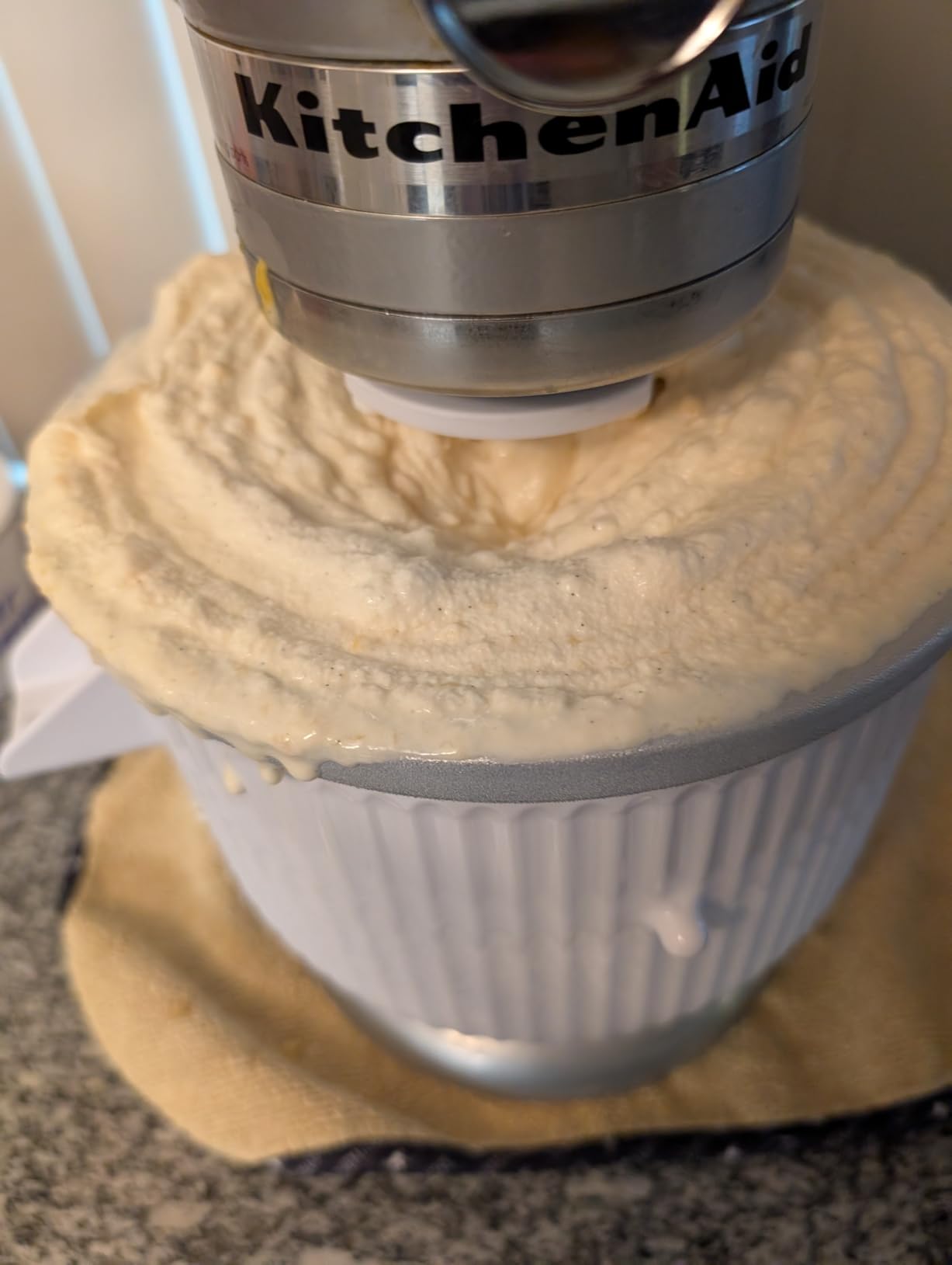 Ice Cream Maker Attachment for KitchenAid Stand Mixer, Compatible with 4.5/5QT & 6QT Stand Mixers, 2 Quart Frozen Kitchenaid Ice Cream Maker Attachment Ice Cream Bowl for Yogurt/Sorbet Gelato customer photo 1