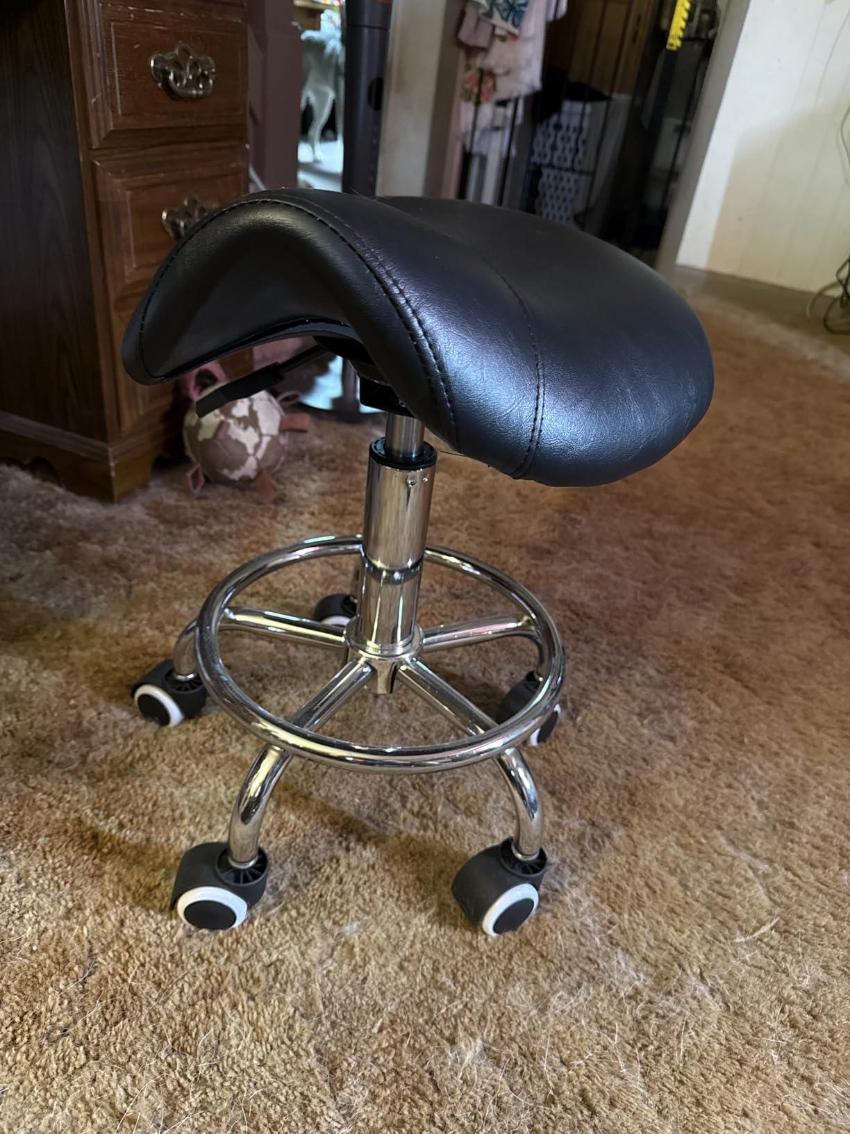 YEEZEE Saddle Stool Ergonomic, Saddle Chair with Wheels, Dark Black | Comfortable Wide Thick Saddle Seat Padding, 360° Swivel, Adjustable Height, Ring Pedal Design, for Medical Massage Salon Spa customer photo 2