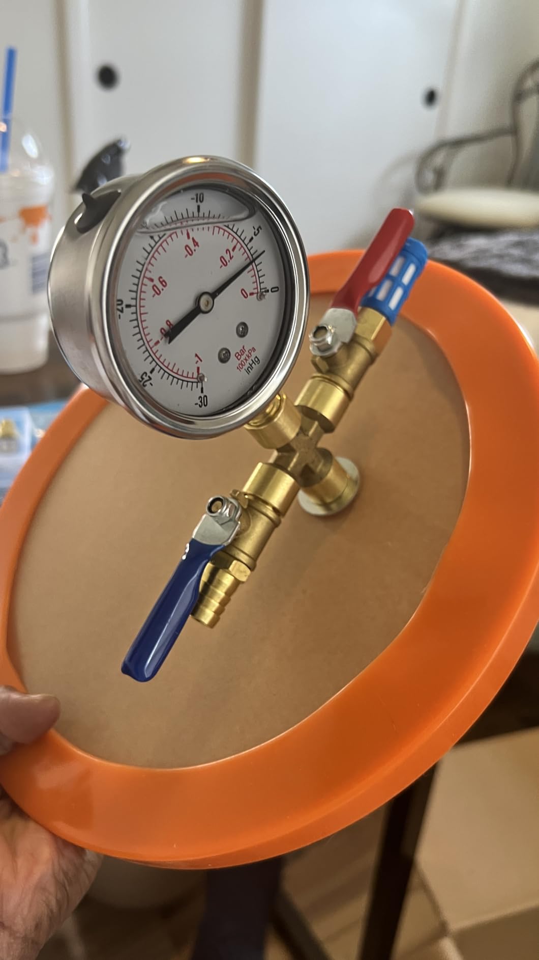 VEVOR 3 Gallon Vacuum Chamber and 3.5 CFM Pump Kit, Stainless Steel Chamber, Single Stage Vacuum Pump Degassing Chamber Kit, with Acrylic Lid, Oil, 4.92 ft Hose, for Degassing Resin Silicone Epoxies customer photo 2