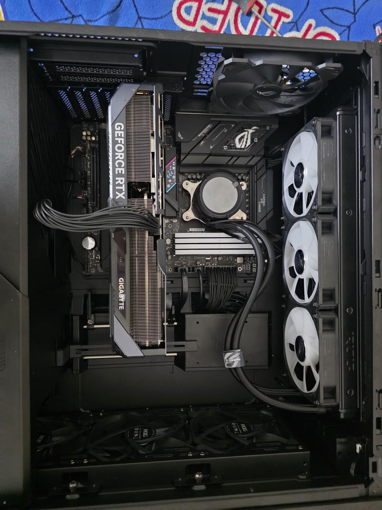 GIGABYTE GeForce RTX 5080 Gaming OC 16G Graphics Card, WINDFORCE Cooling System, 16GB 256-bit GDDR7, GV-N5080GAMING OC-16GD Video Card customer photo 2
