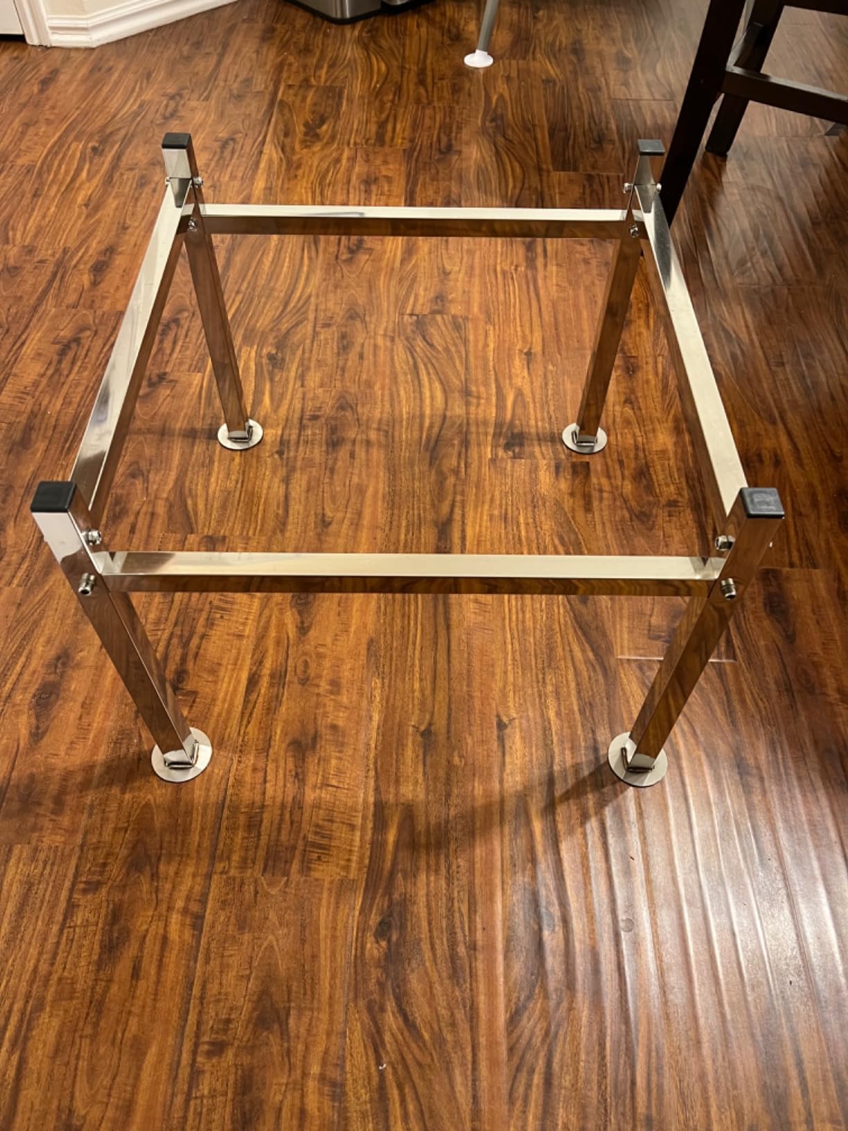Honey Lake Metal Bee Hive Stand for 8/10 Frame Beehive Box, Fixed-Height Beehive Stand with Round Base, Easy to Assemble (2 Pack) customer photo 1