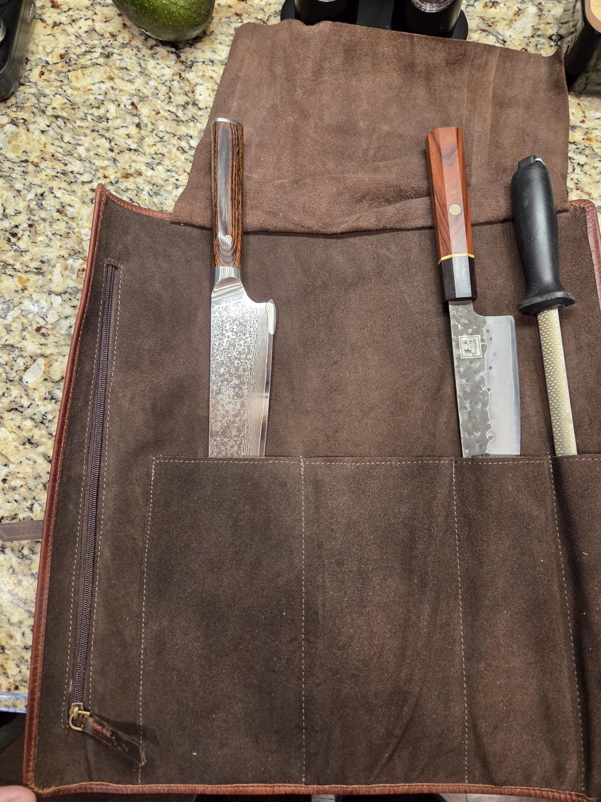 LEATHER VILLAGE Genuine Leather Knife Roll Bag For Chef Professional-Black | Durable Sheath Holder, Cooks & Culinary Tools Organizer, Portable Travel Storage with 4 Slots & Zipper Chef Carrying Case customer photo 1