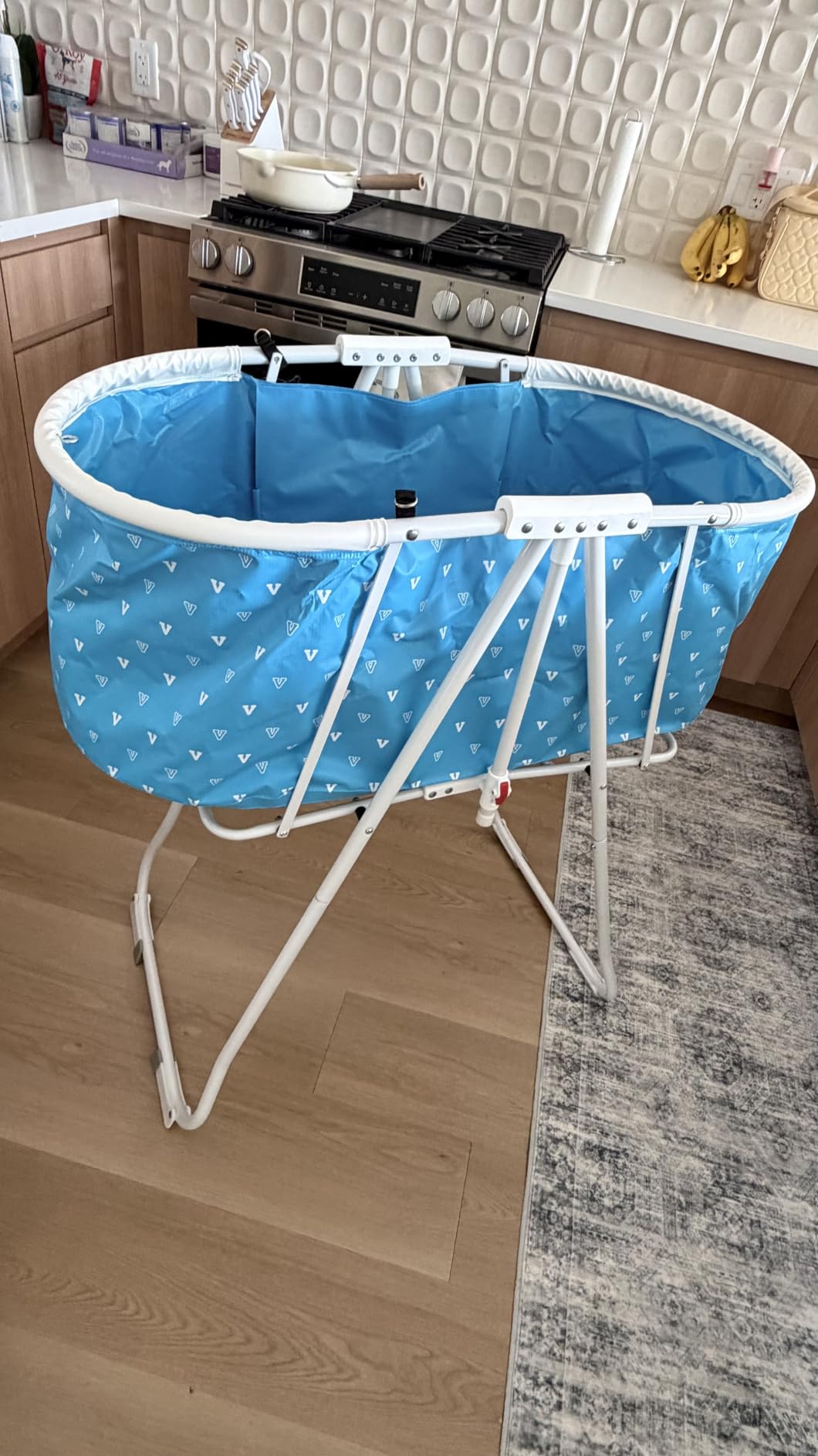 VEVOR Portable Dog Bathtub, Elevated & Foldable Space-saving Pet Shower Station with Quick Drainage, Bathing Tub for Washing & Grooming Small and Medium Size Dogs and Cats Indoor & Outdoor, Light Blue customer photo 2