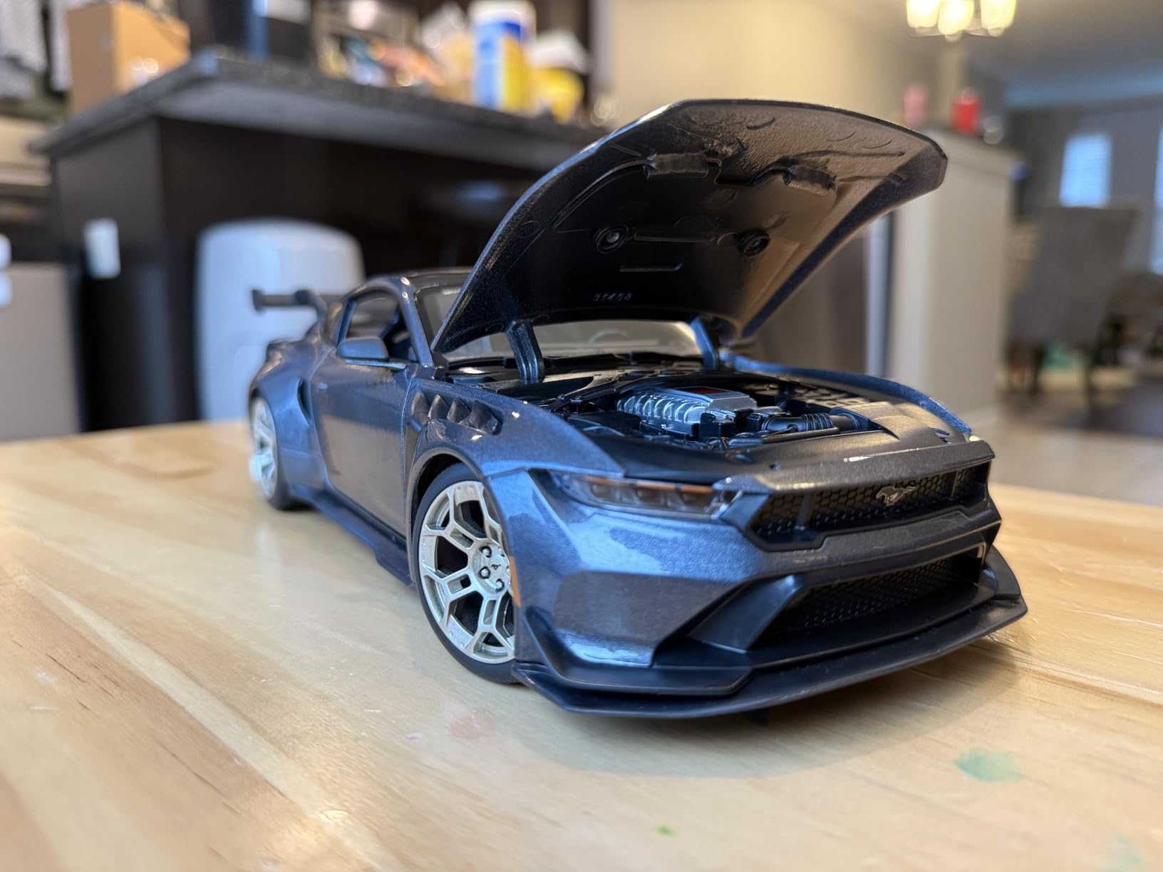 Maisto 1:18 Special Edition 2025 Ford Mustang GTD, Metallic Gray customer photo 2