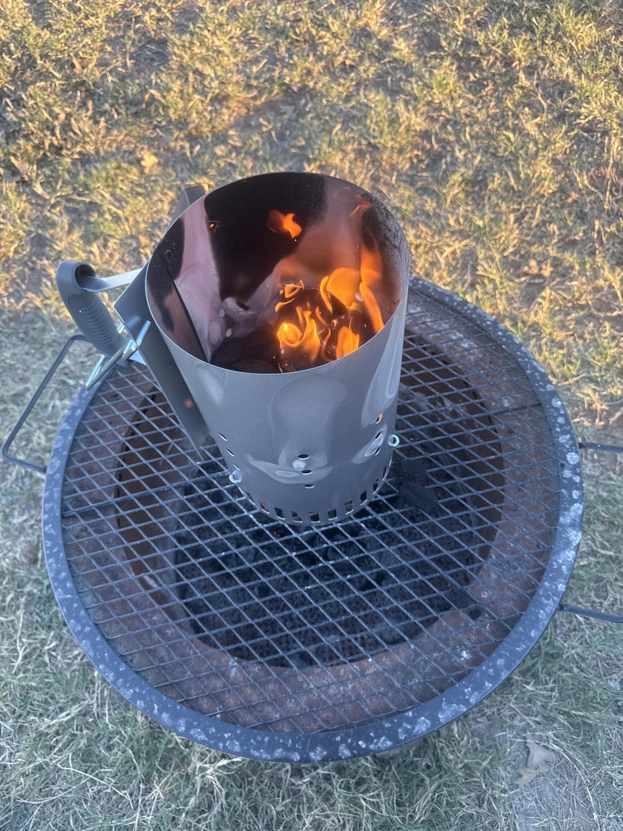 E500 Large Charcoal Chimney Starter with 60Pcs Charcoal Starter for Grill | 7.5 Inch Heavy Duty BBQ Fire Starter with Heat Shield, Stay-Cool Handle & Vented Base Air Vents - Fast Even Lighting customer photo 1