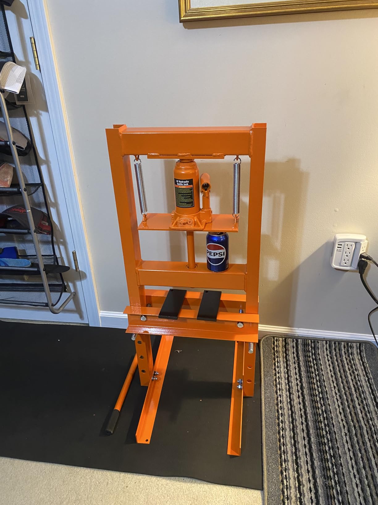 VEVOR Hydraulic Shop Press, 20 T H-Frame Pneumatic Shop Press with Press Plate, Stable Garage Floor Adjustable Hydraulic Press with Triangular Support customer photo 1