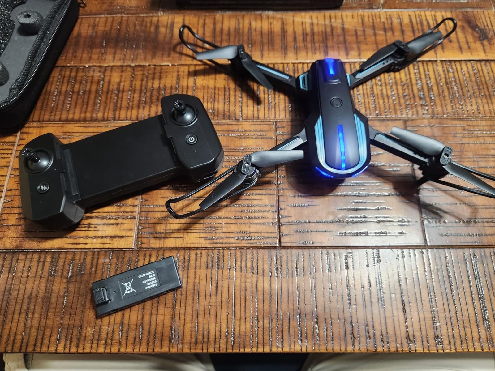 Drone with Camera for Adults Beginners Kids, Fun 1080P Foldable Mini Drone for Exciting Indoor Outdoor Play, RC Quadcopter with 2 Batteries, One Key Start, Easy to Fly, Altitude Hold, 3D Flips customer photo 2