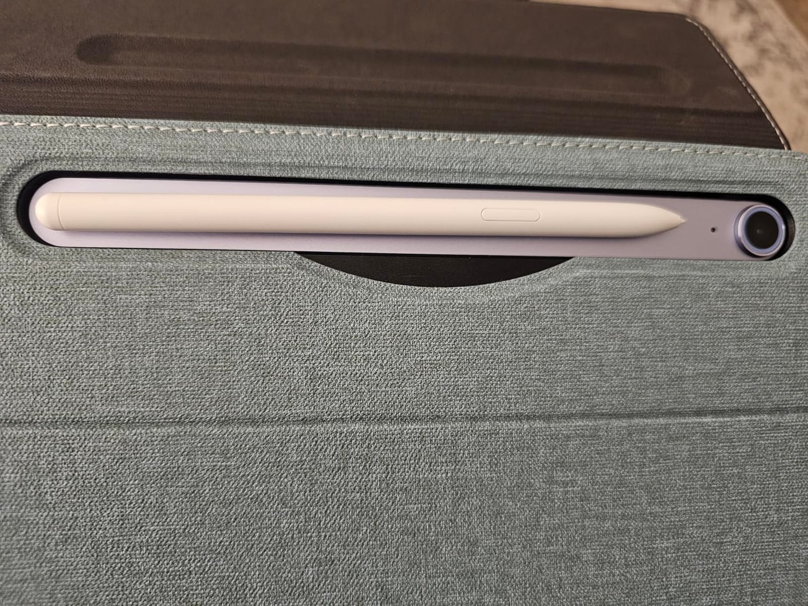 Galaxy Tab S10 FE customer photo 2
