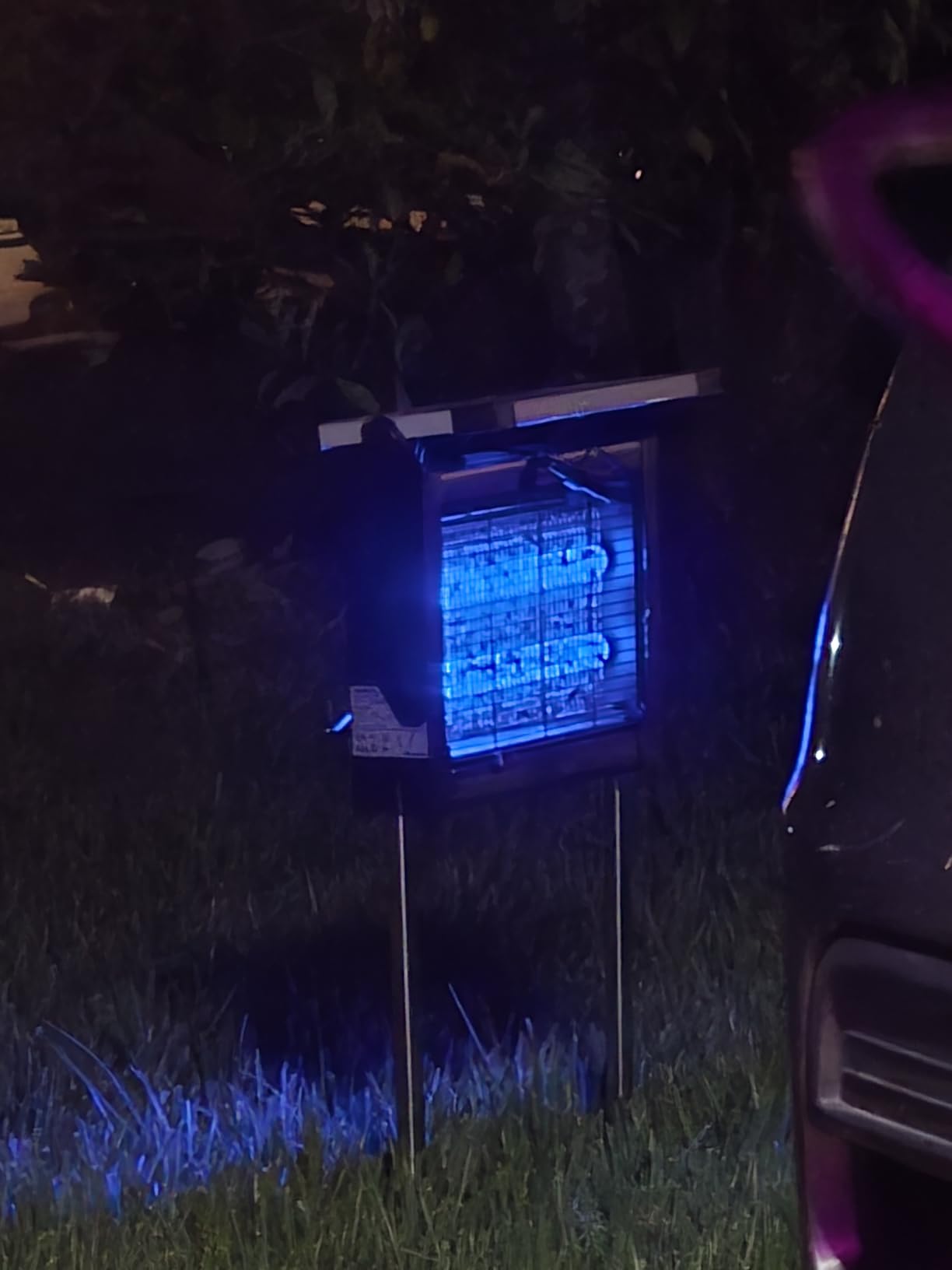 OnBeam Solar Bug Zapper Outdoor, 4500V Mosquito Zapper Fly Trap for Patio | 10W Solar Panel, IPX5 Waterproof, Auto Mode, Solar Powered, USB C Charging, Electric Rechargeable Mosquito Killer for Garden customer photo 1