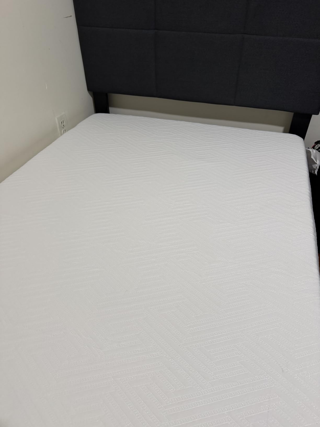 Novilla Bliss Mattress King Size, 14 Inch Gel King Memory Foam Mattress customer photo 2