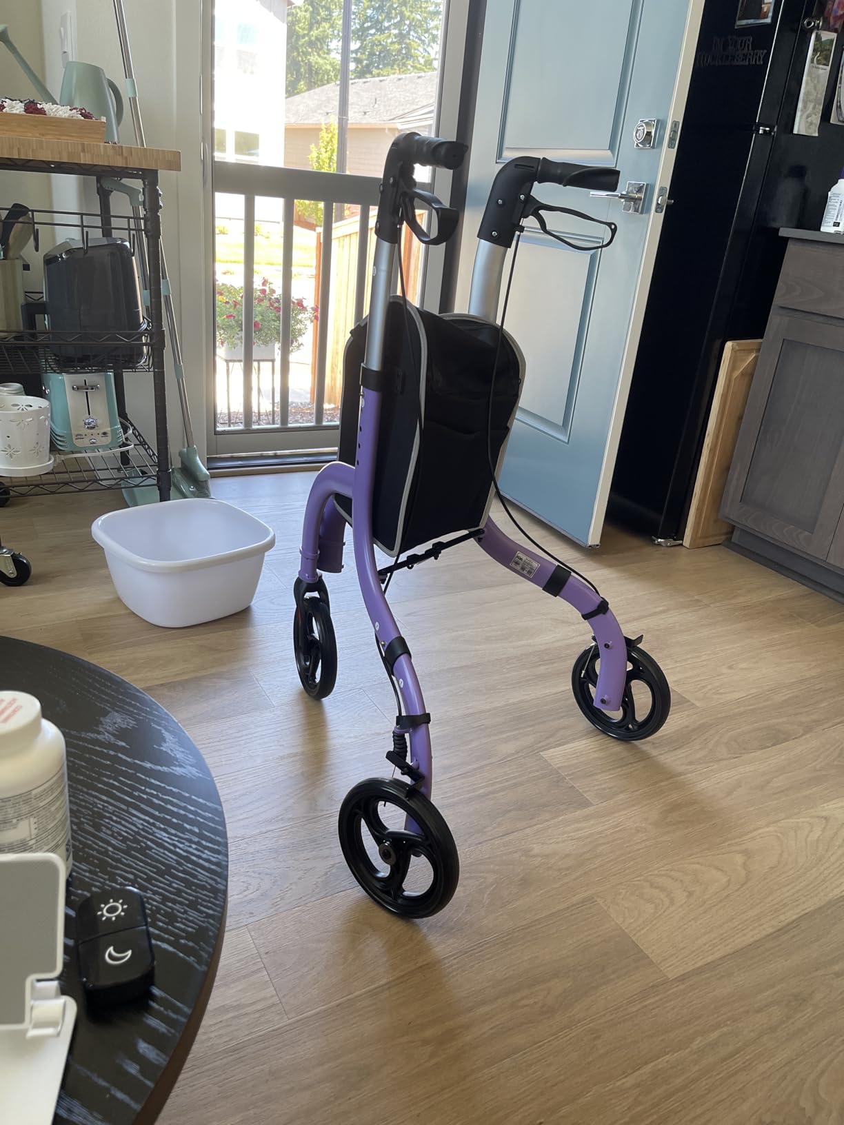 soundfuse Lightweight 3 Wheel Walkers for Seniors, Foldable Aluminum Frame | Weighs only 10.2lbs, Height Adjustable, Removable Storage Bag, Three Wheel Rollator Walker for Indoor and Outdoor Use customer photo 1