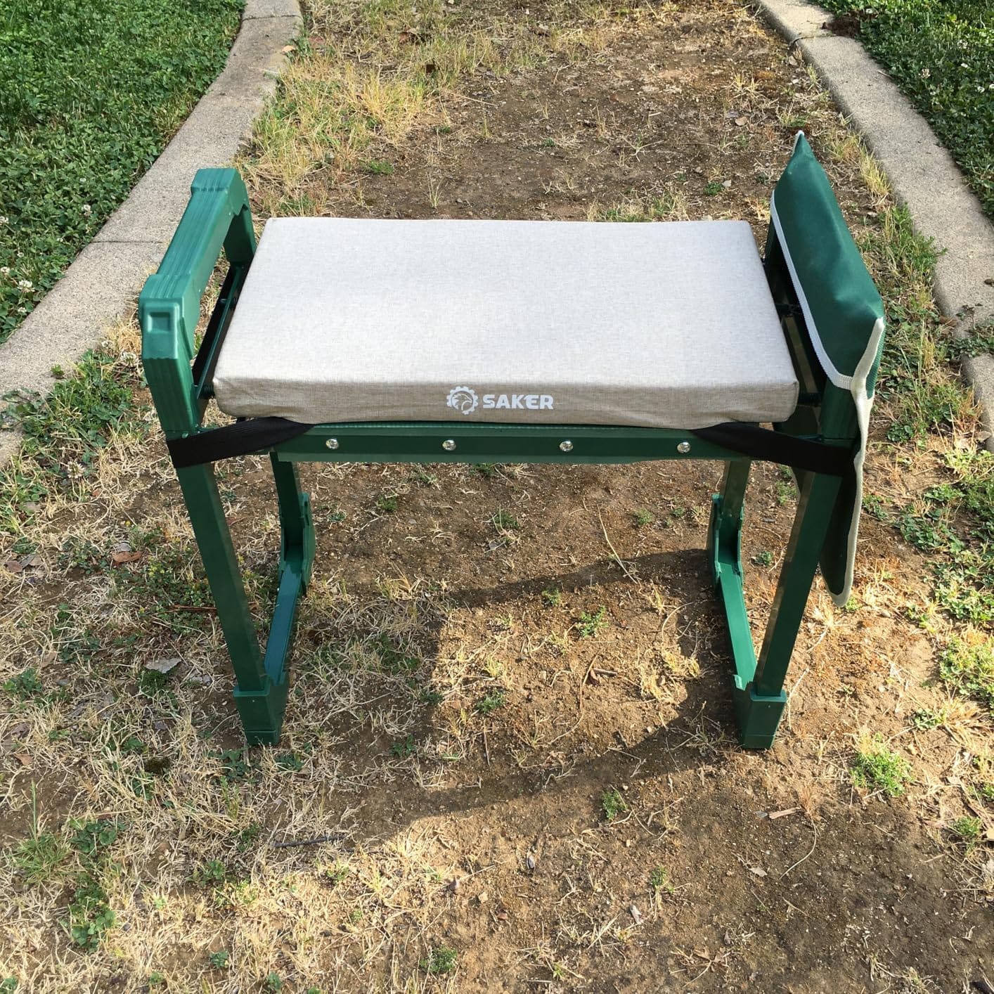 Saker Garden Kneeler and Seat Foldable Gardening Stool with Extendable Legs & Thickened Pad, Tool, Heavy Duty 400lbs Support for Elderly, Gardening, Outdoor Use customer photo 1