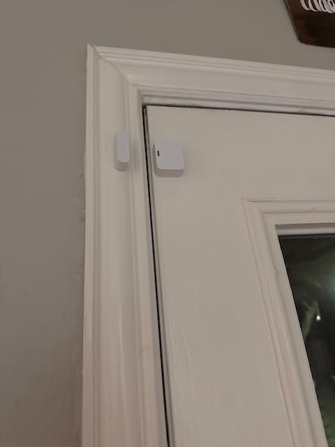 SimpliSafe 7 Piece Wireless Outdoor Camera Home Security System - Optional 24/7 Professional Monitoring - No Contract - Compatible with Alexa and Google Assistant customer photo 2