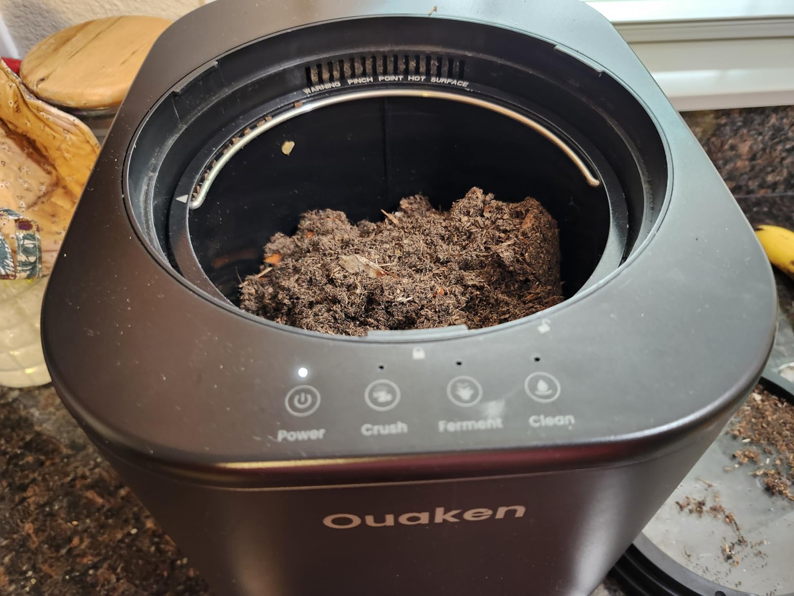 4L Electric Composter for Kitchen, Smart Countertop Compost Bin, Odorless | Low Noise | Auto-Cleaning | Turn Food Waste into Fertilizer, Indoor Food Waste Compost Machine, Black customer photo 1