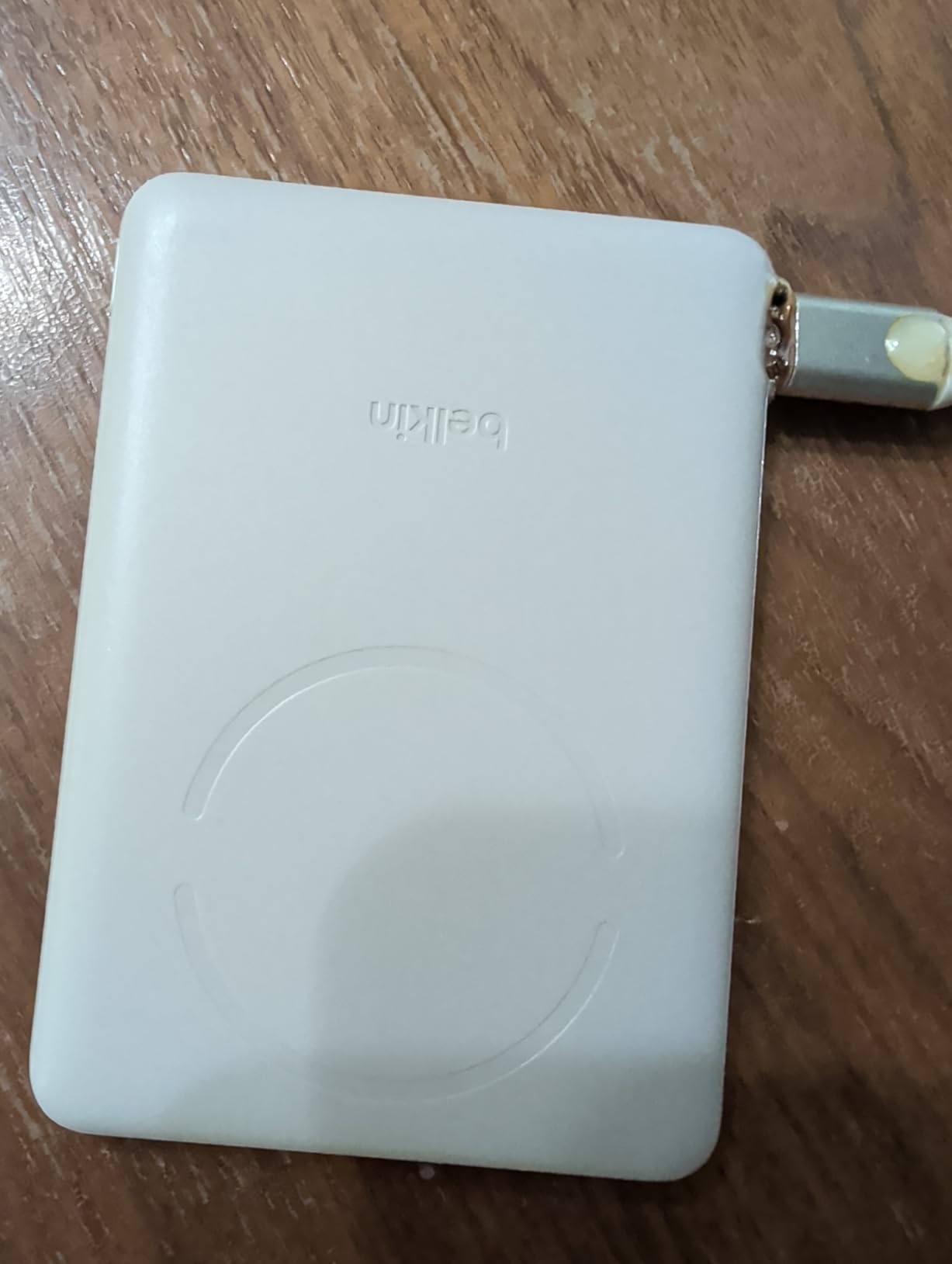 Belkin 10000mAh 15W Qi2 MagSafe Power Bank w/Built-in Kickstand customer photo 2